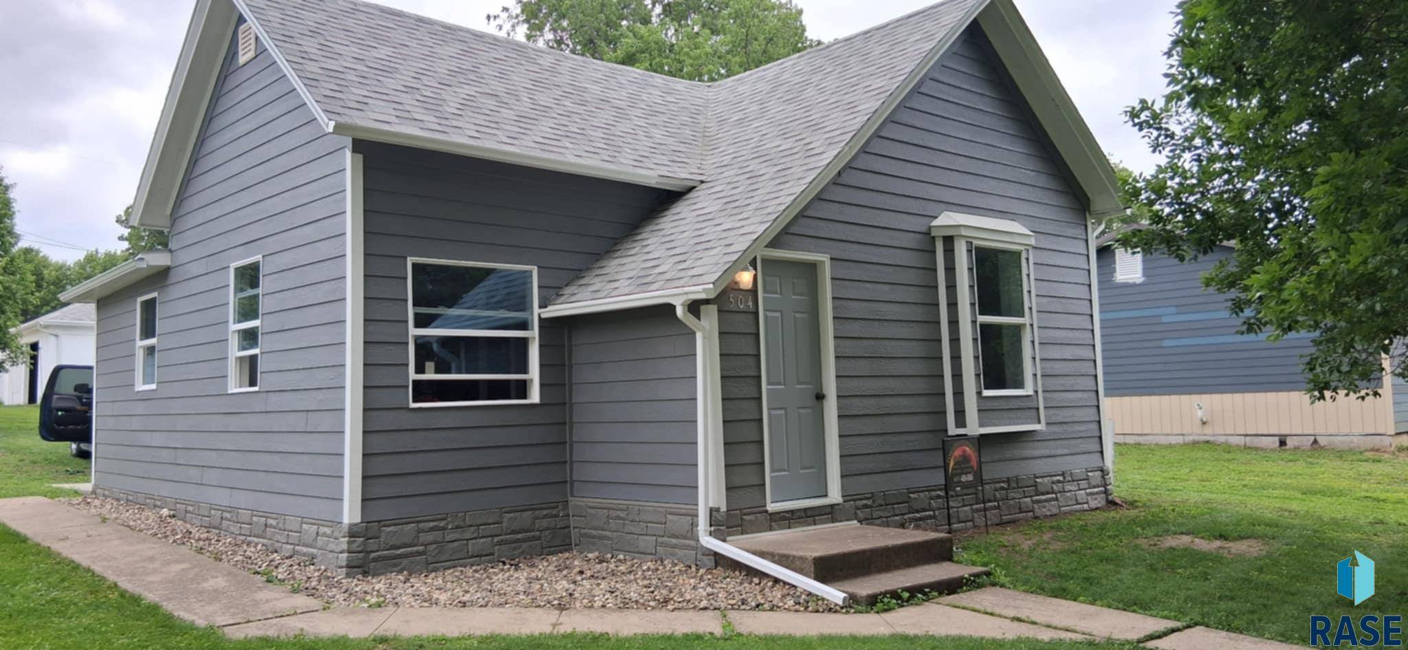Garretson, SD 57030,504 Center Ave