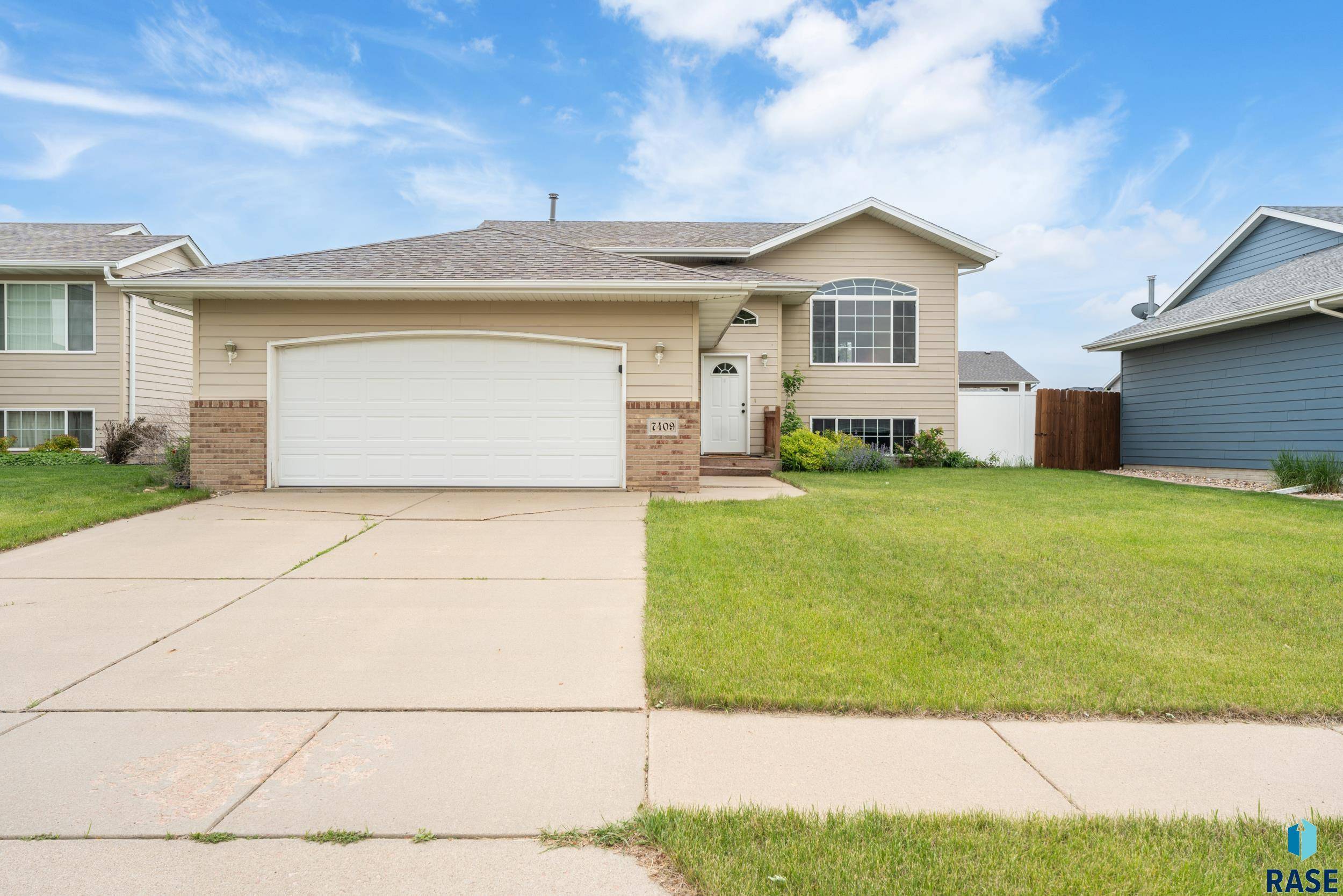 Sioux Falls, SD 57106-7644,7409 W 51st St