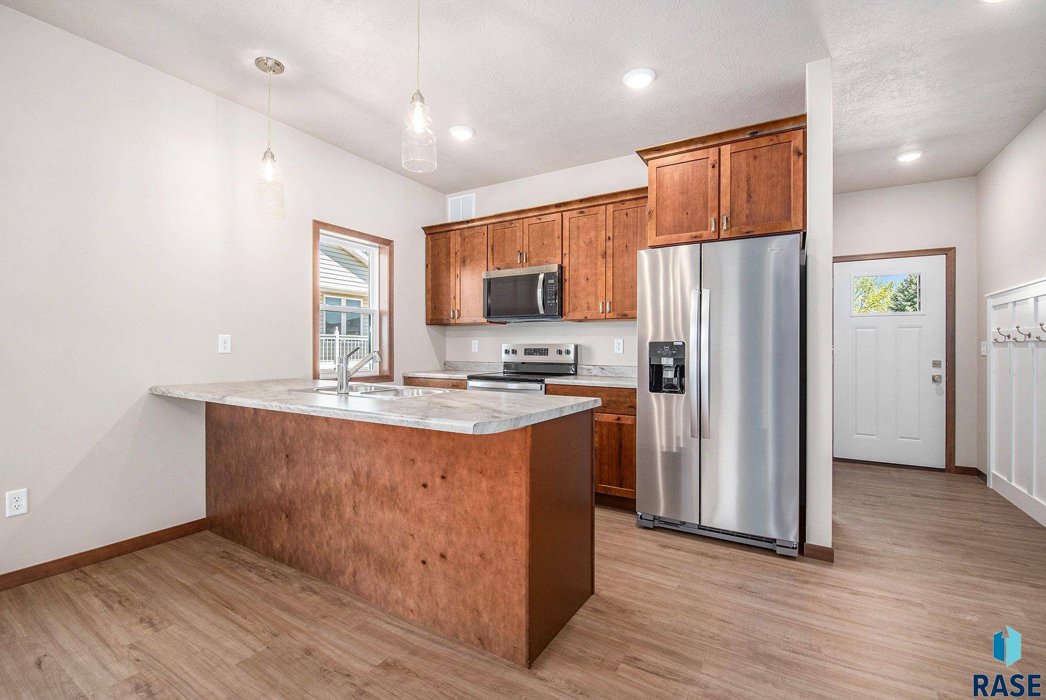 Sioux Falls, SD 57110,815 N Marquette Pl