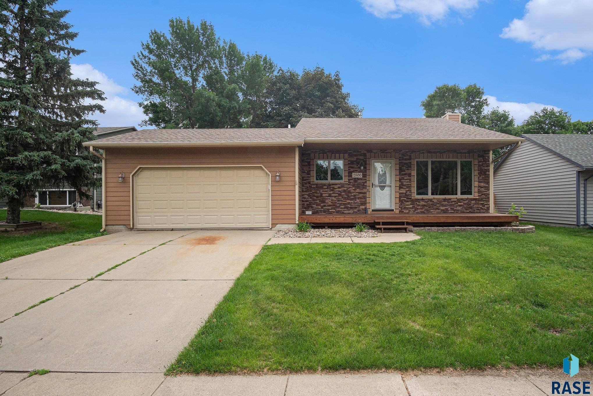 Sioux Falls, SD 57103,2500 S Ascot Ave