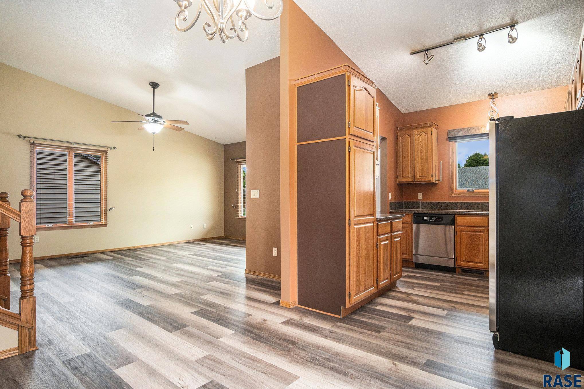 Sioux Falls, SD 57103,2500 S Ascot Ave