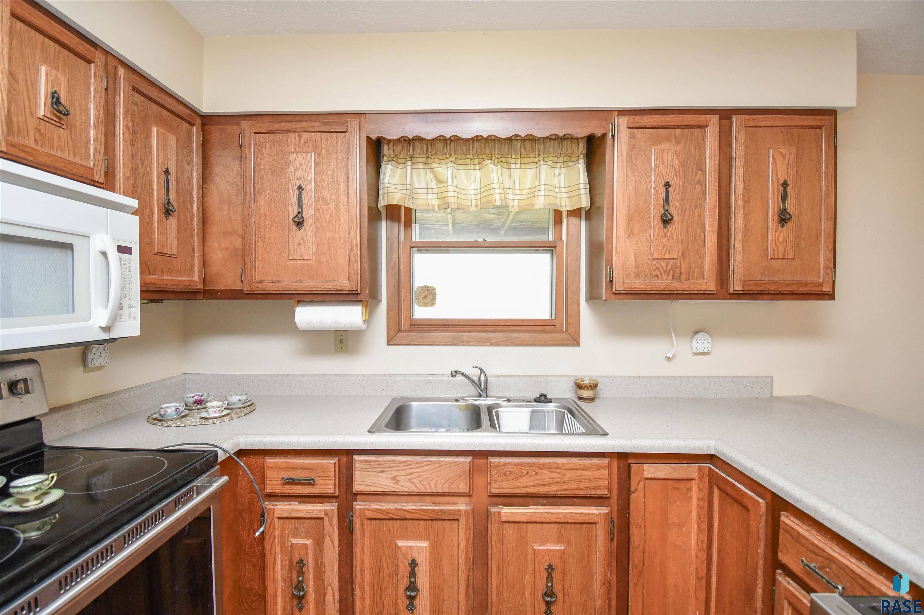 Sioux Falls, SD 57106-1824,5900 W 50th St