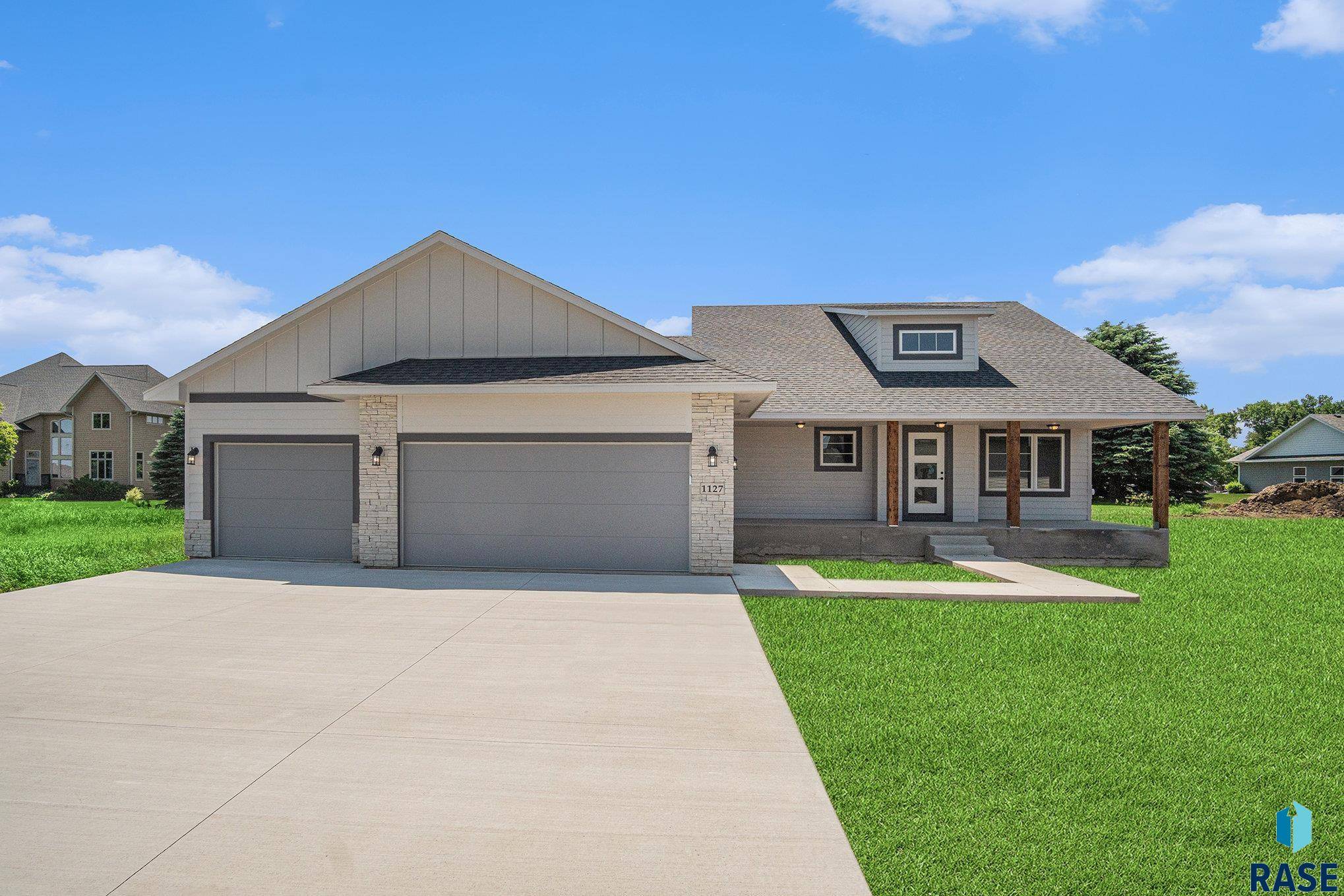 Madison, SD 57042,1127 Cyber Ct