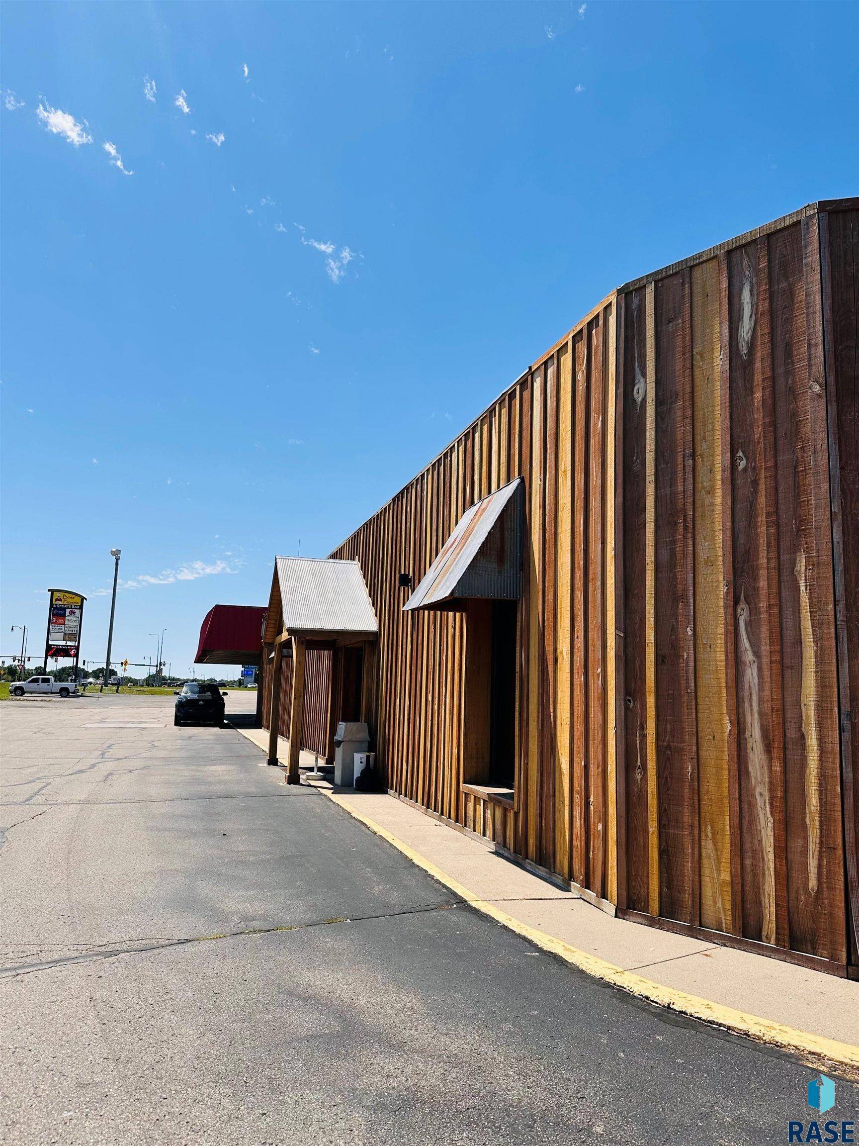 Brookings, SD 57006,2515 6th St