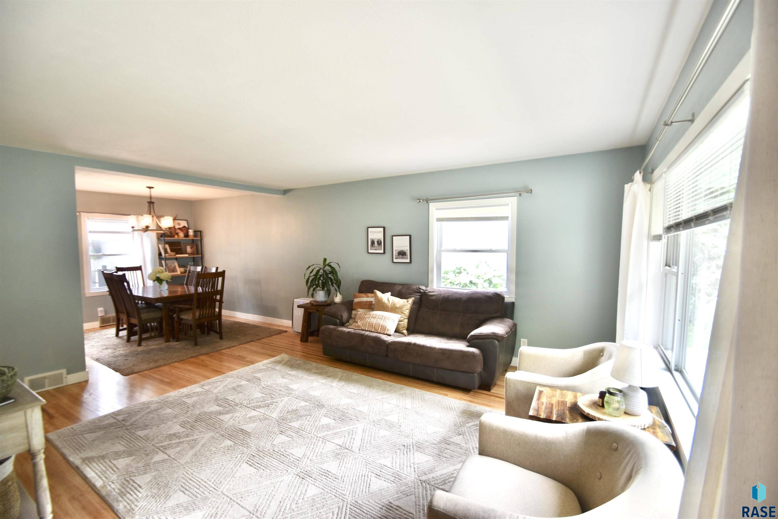 Sioux Falls, SD 57105,1620 S West Ave
