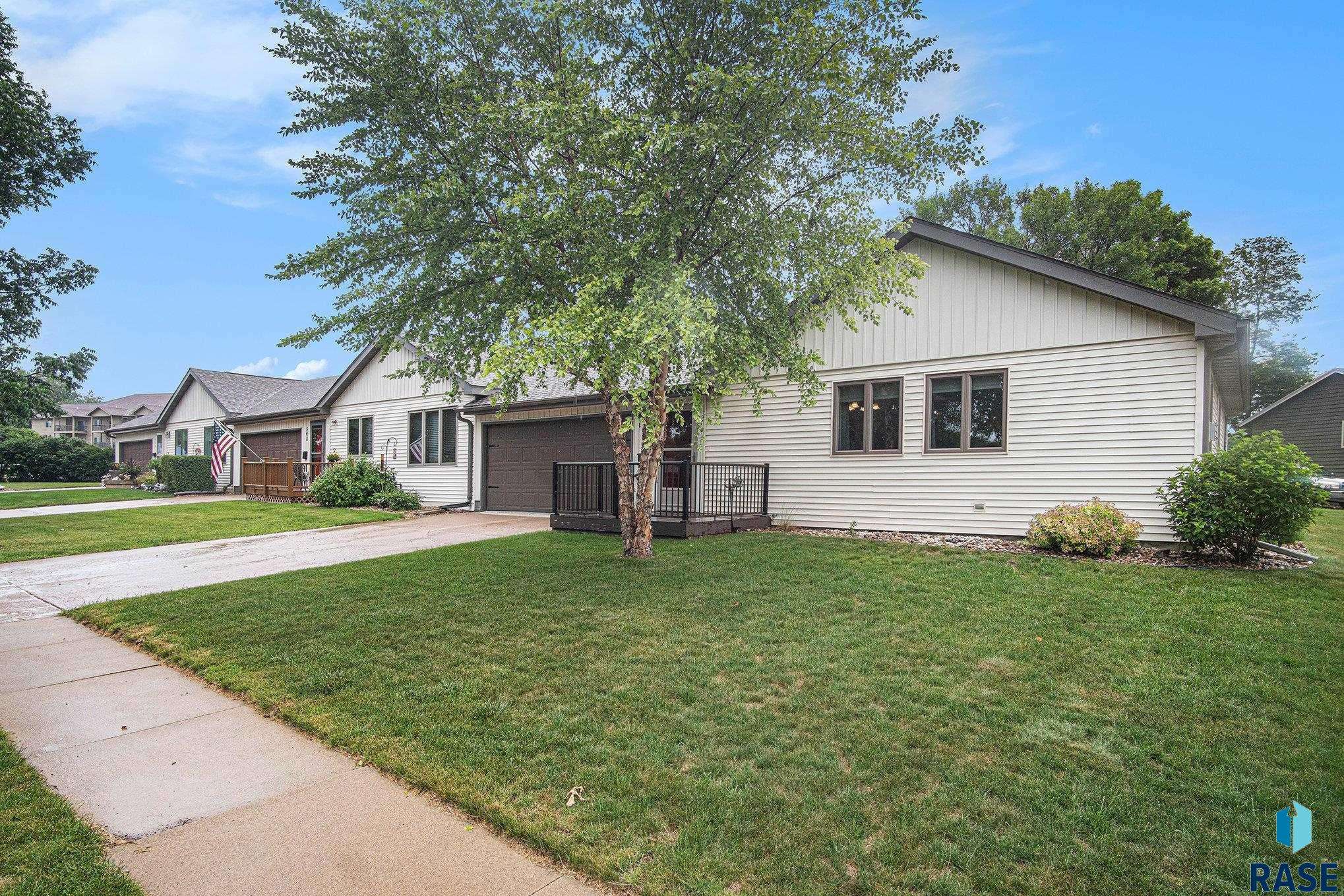 Hartford, SD 57033,506 N Vandemark Ave