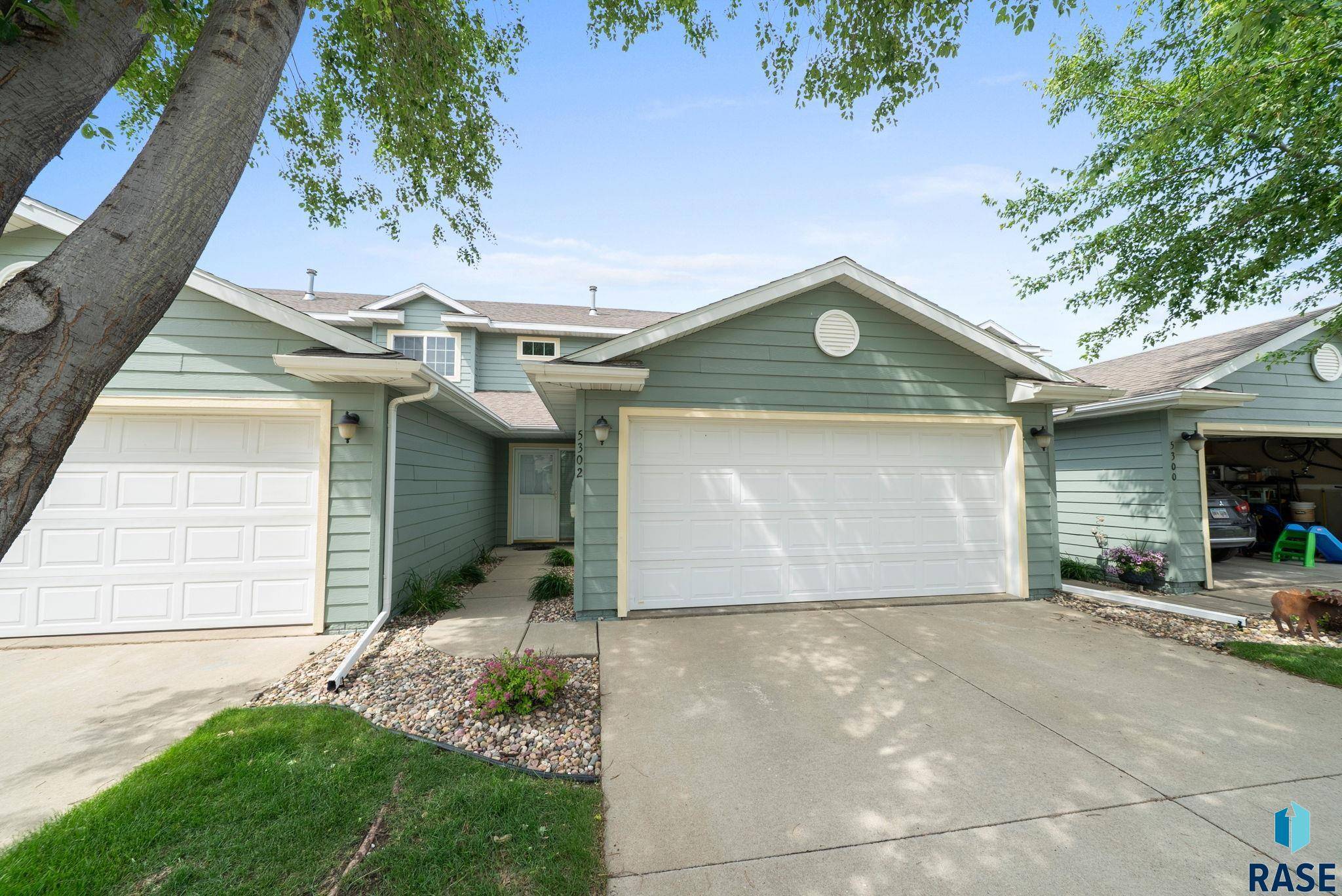 Sioux Falls, SD 57107,5302 W Sourwood Pl