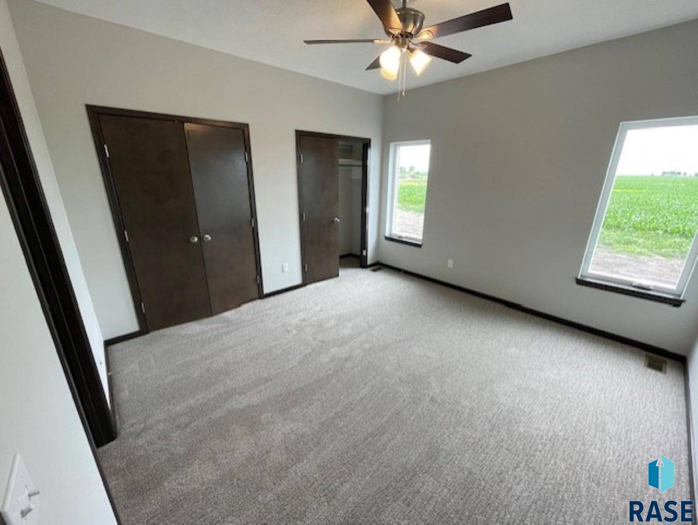 Sioux Falls, SD 57106,9627 W Tunis Dr