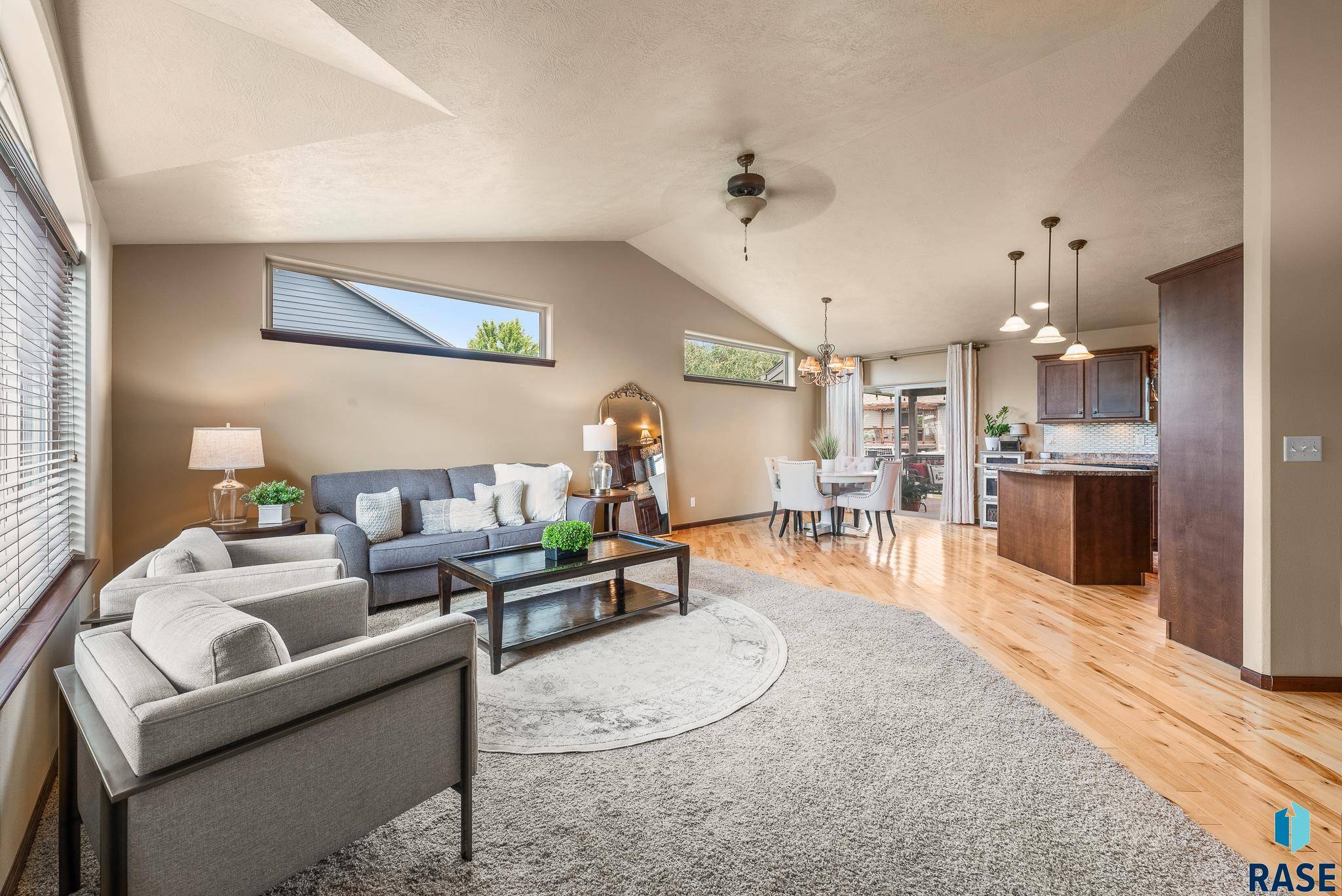 Sioux Falls, SD 57106,1712 S Kinderhook Ave