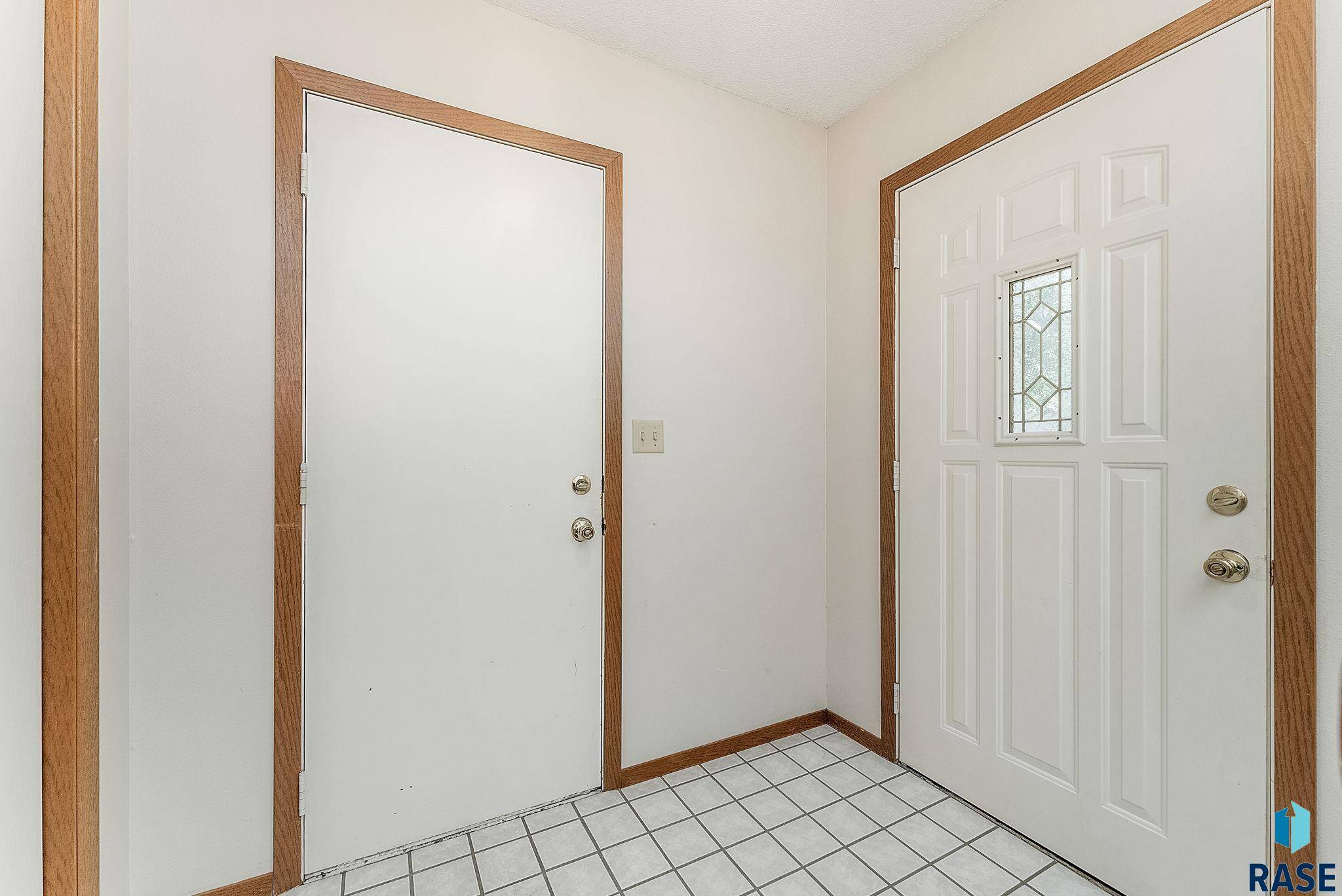 Sioux Falls, SD 57106,5705 W Coughran Ct