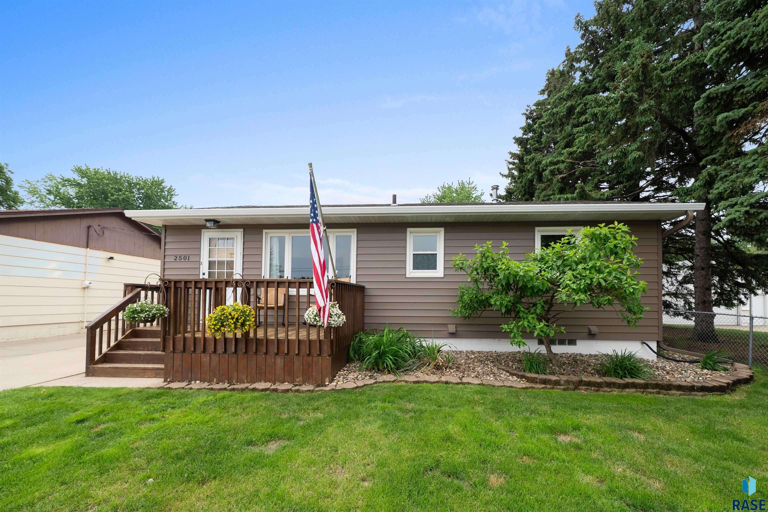Sioux Falls, SD 57103,2501 E 7th St