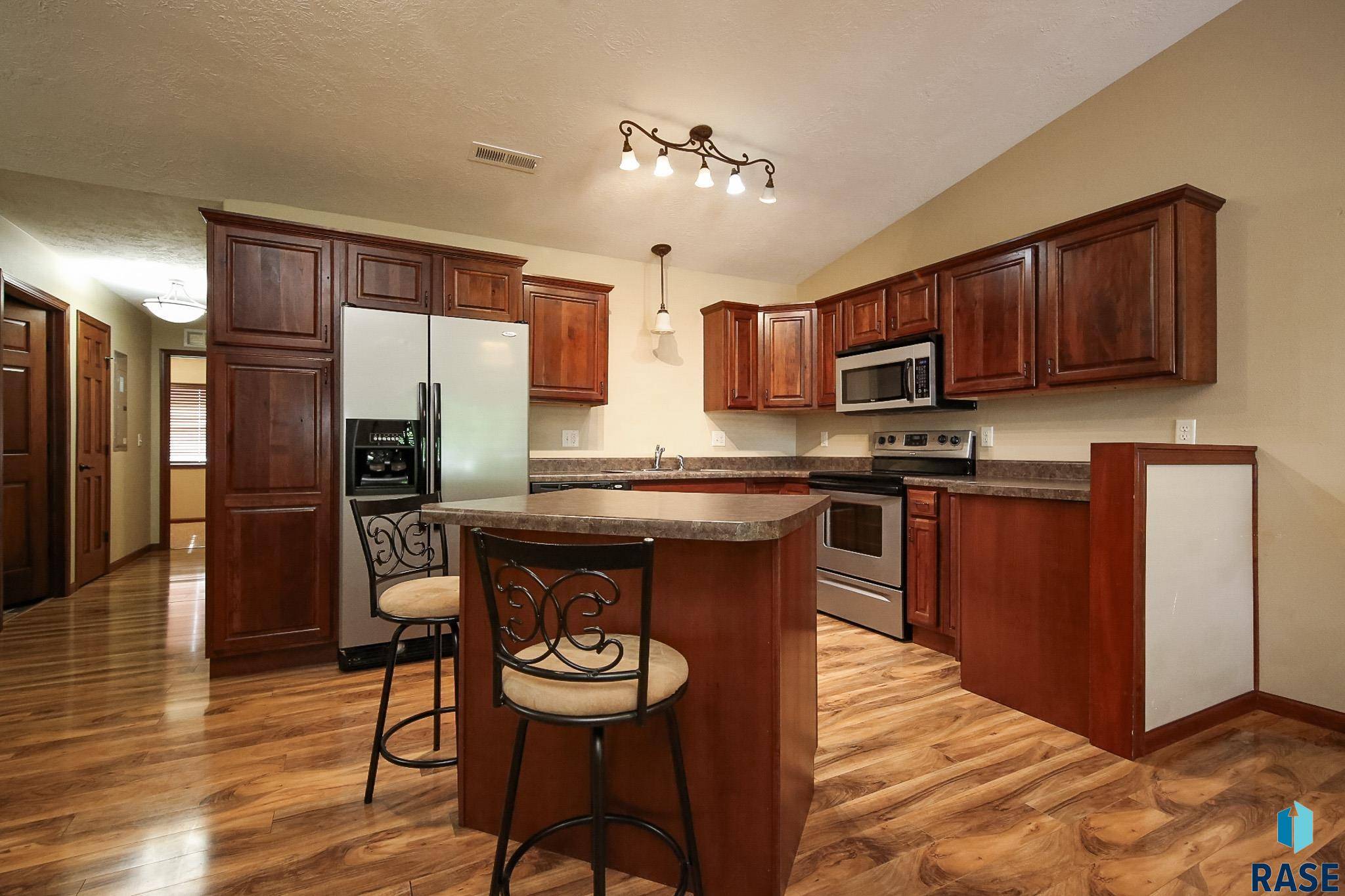 Sioux Falls, SD 57106,2210 S Mary Beth Ave
