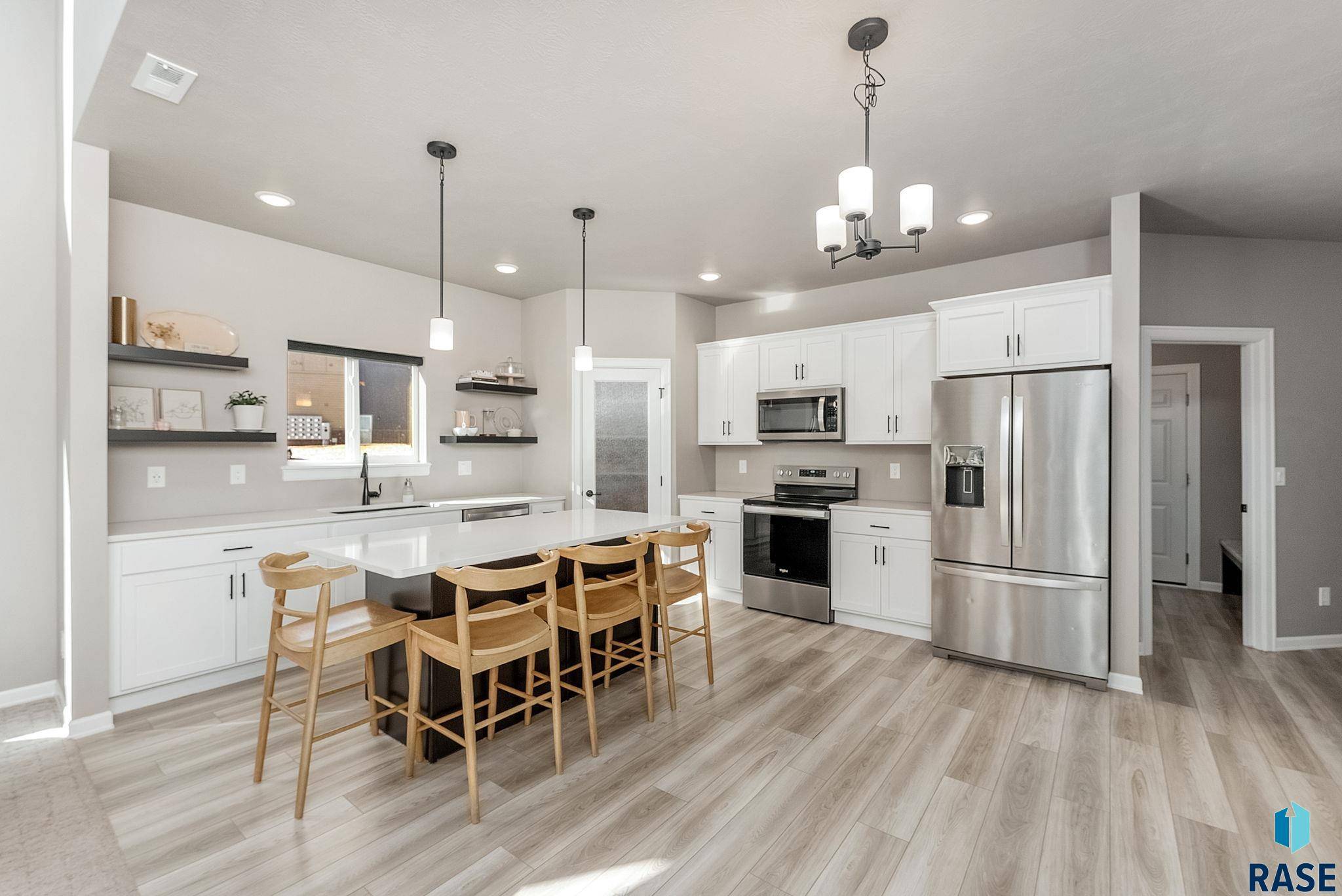 Sioux Falls, SD 57108,7332 S Tivoli Pl