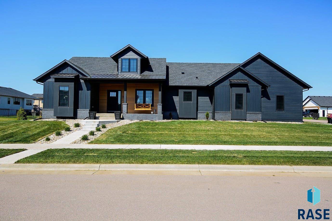 Sioux Falls, SD 57110,409 N Piper Dr