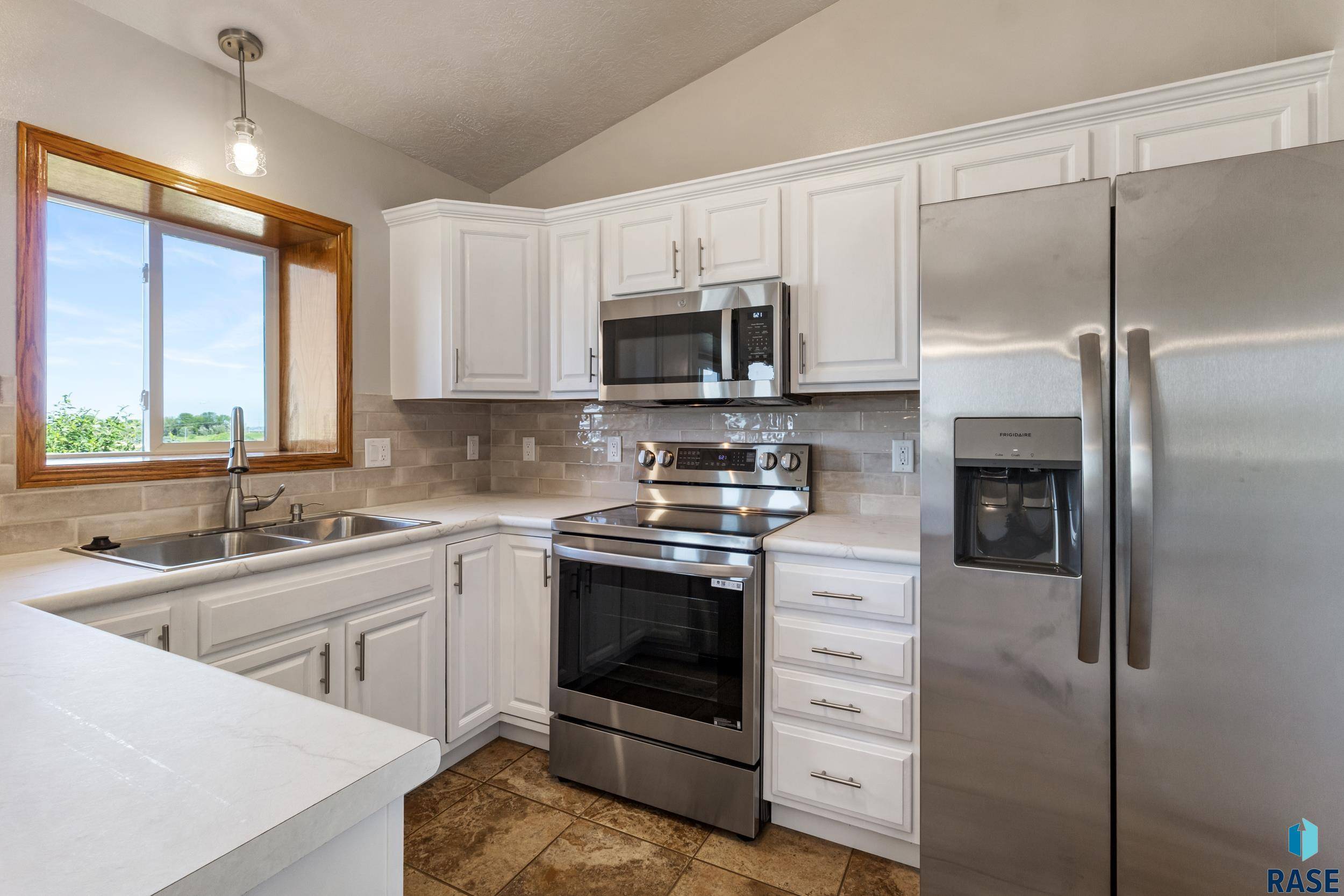 Sioux Falls, SD 57110,608 N Dubuque Ave
