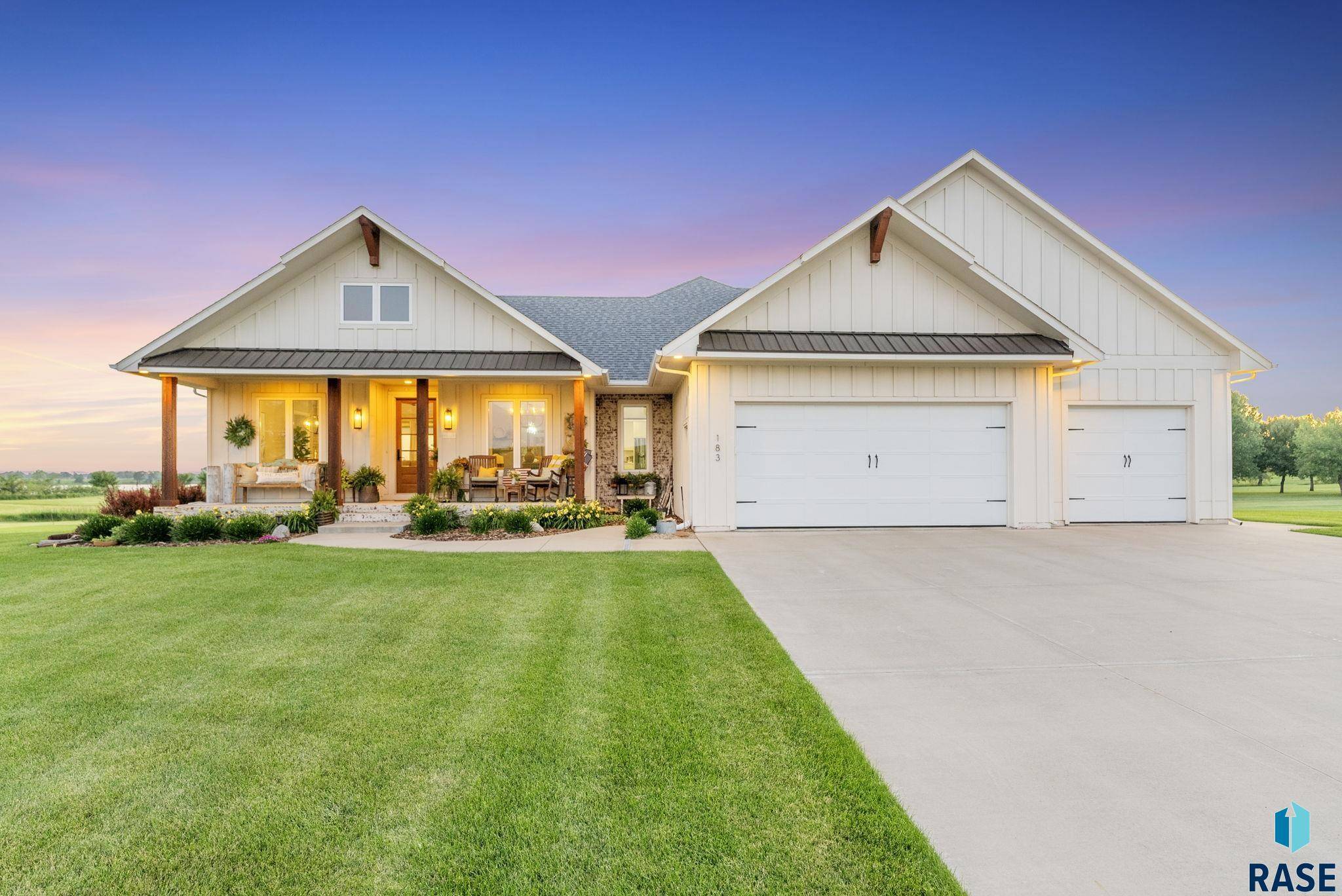Wentworth, SD 57075,183 Lake Ridge Dr