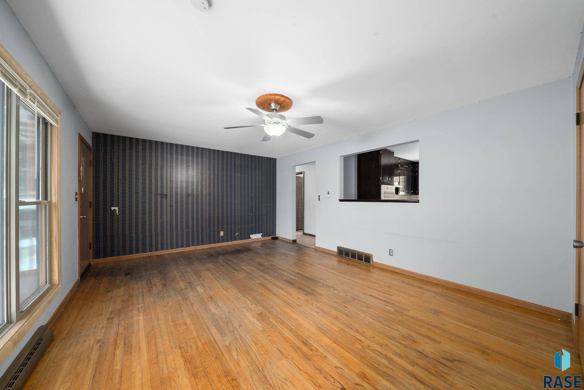Sioux Falls, SD 57103,805 S Bahnson Ave