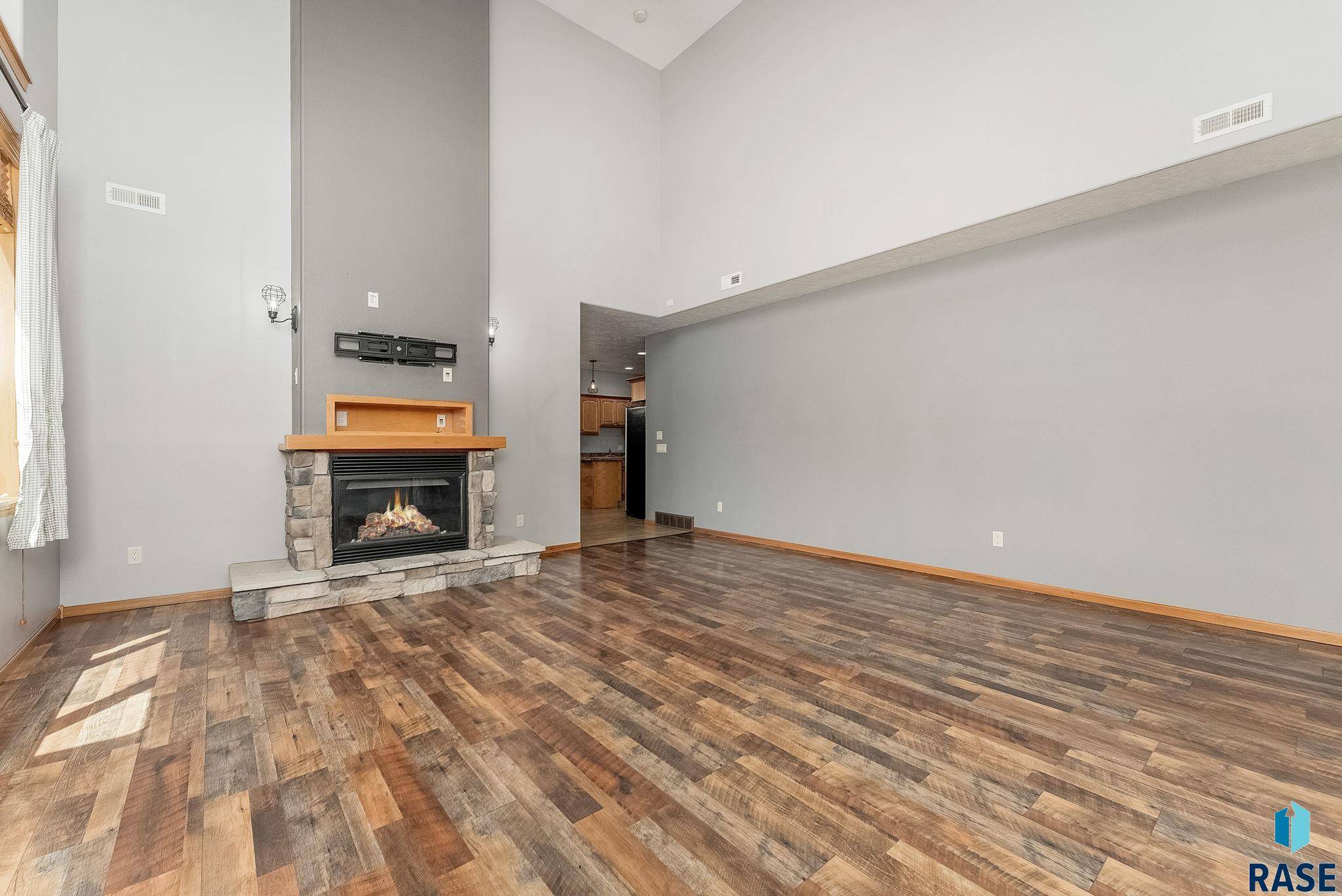 Tea, SD 57064,635 E Brian St