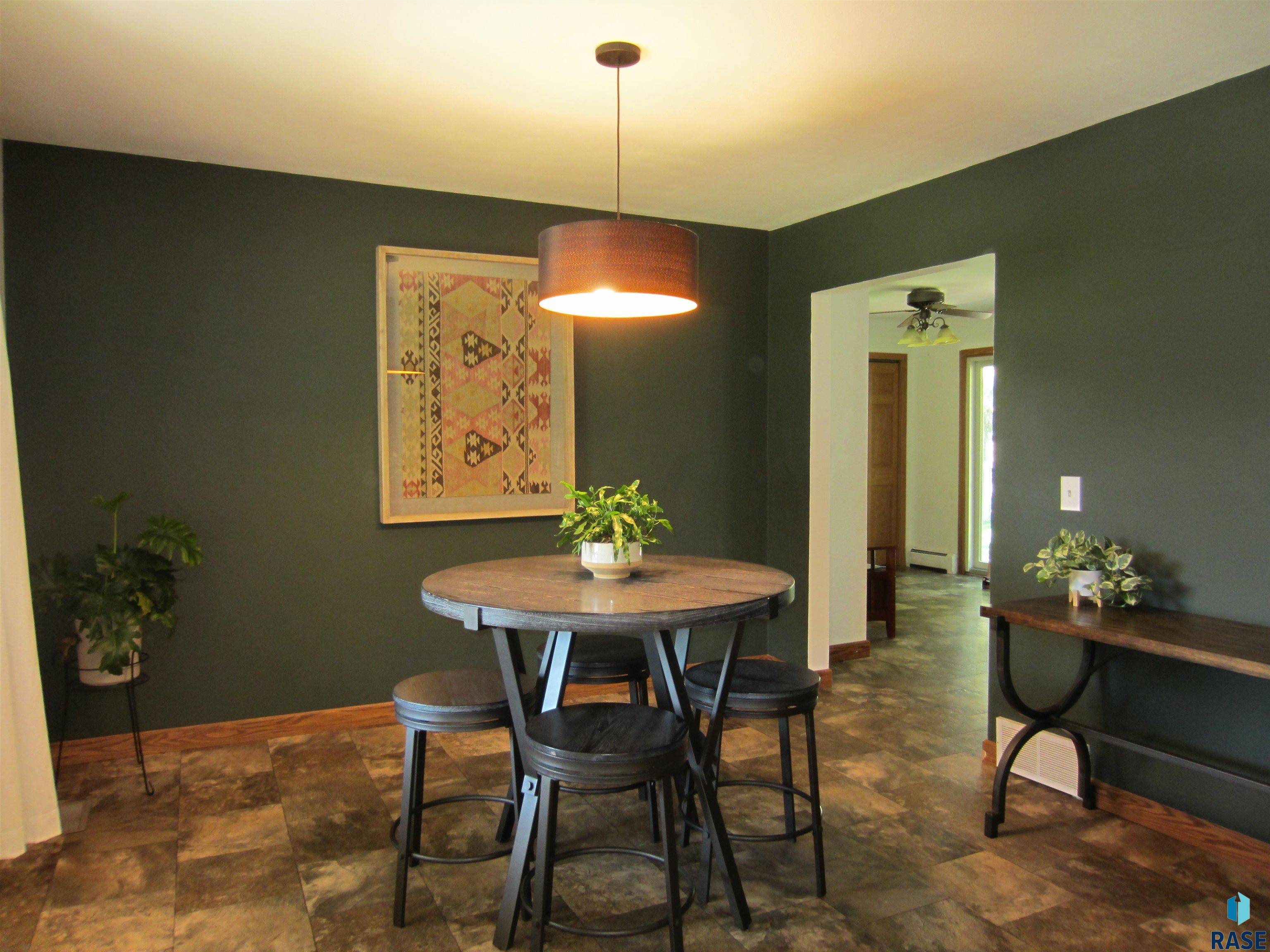 Sioux Falls, SD 57105,2701 S Elmwood Ave