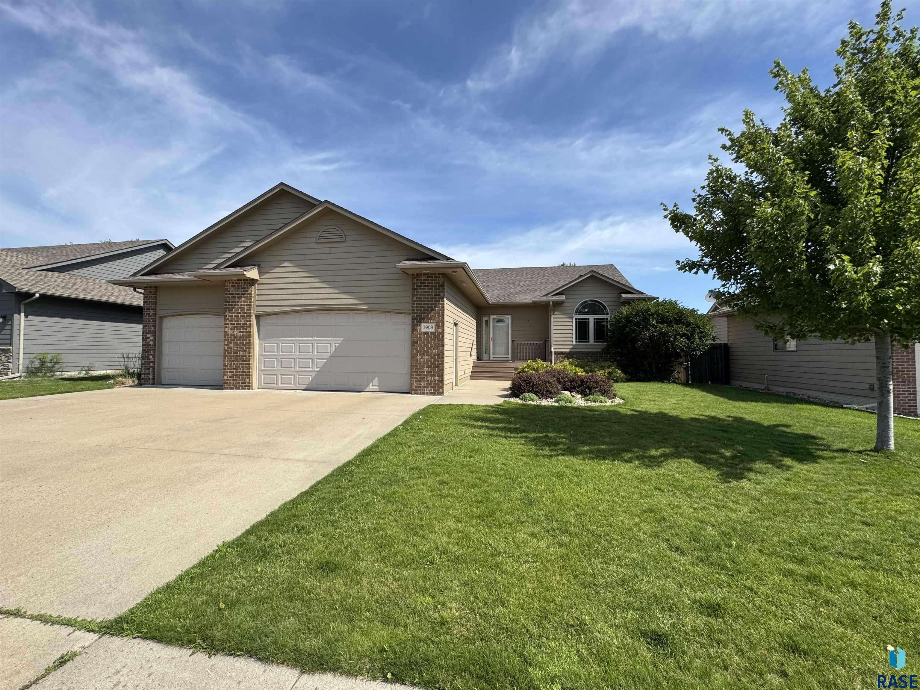Sioux Falls, SD 57108,3908 W 89th St