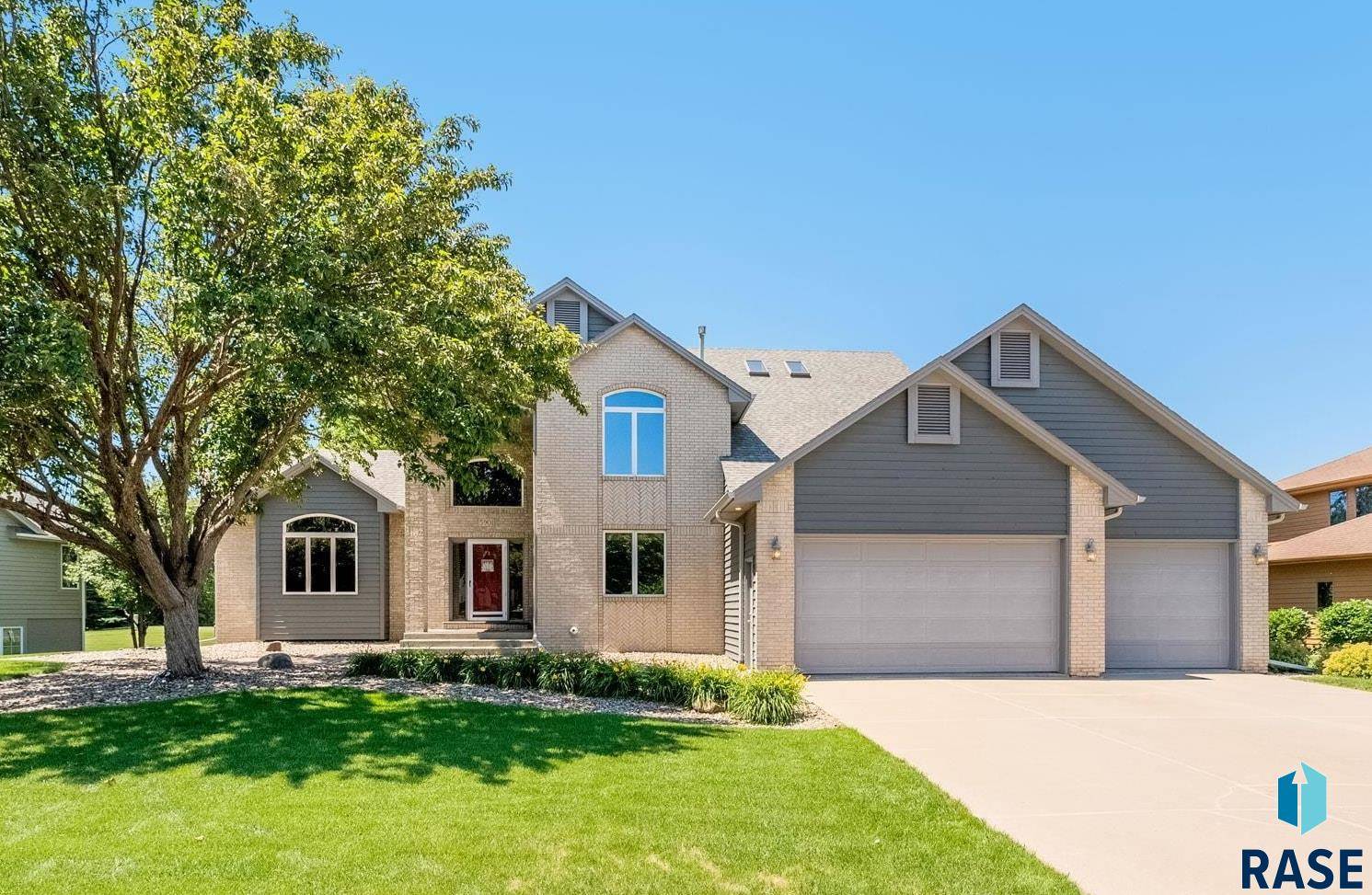 Sioux Falls, SD 57108,5901 S Tomar Rd