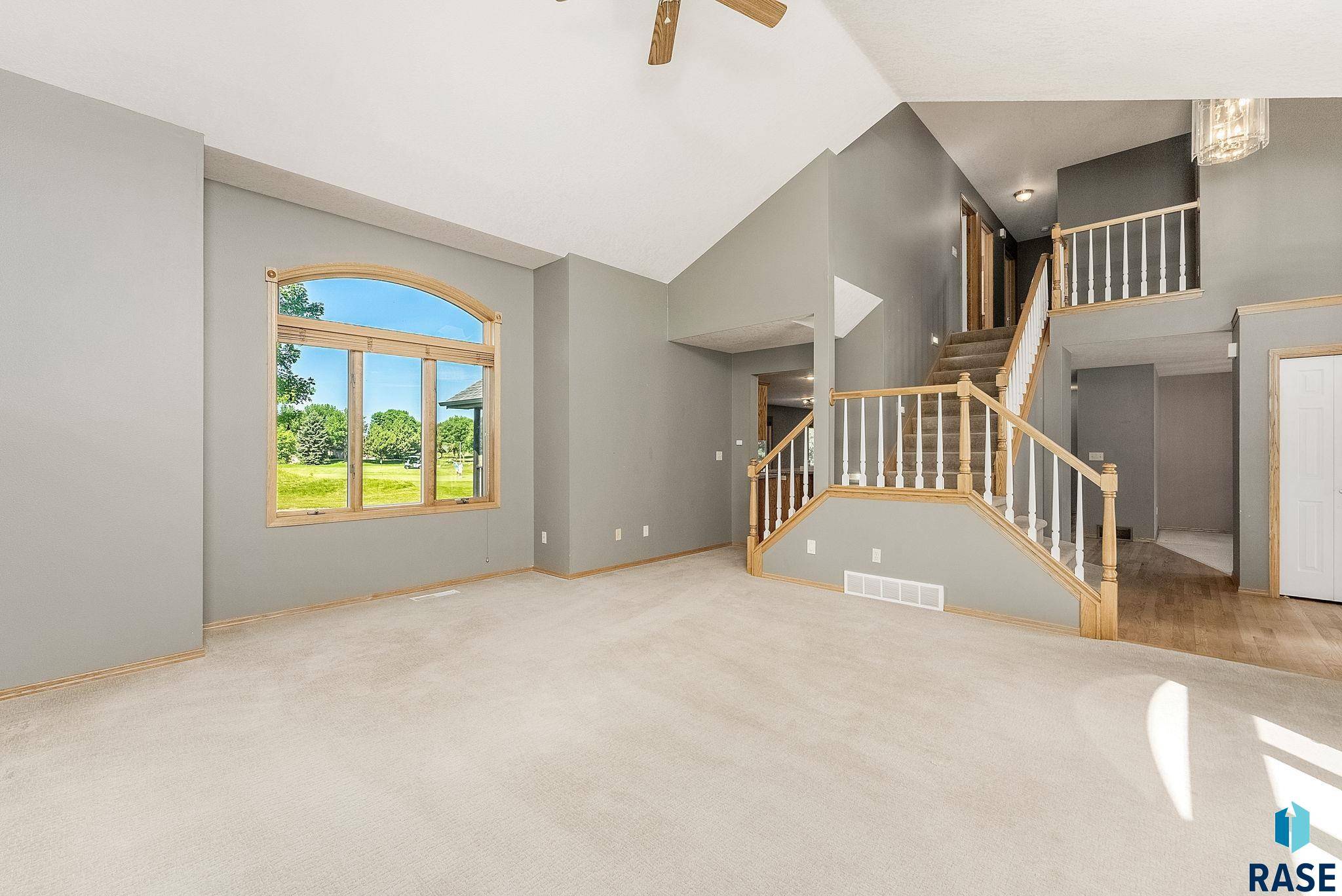 Sioux Falls, SD 57108,5901 S Tomar Rd