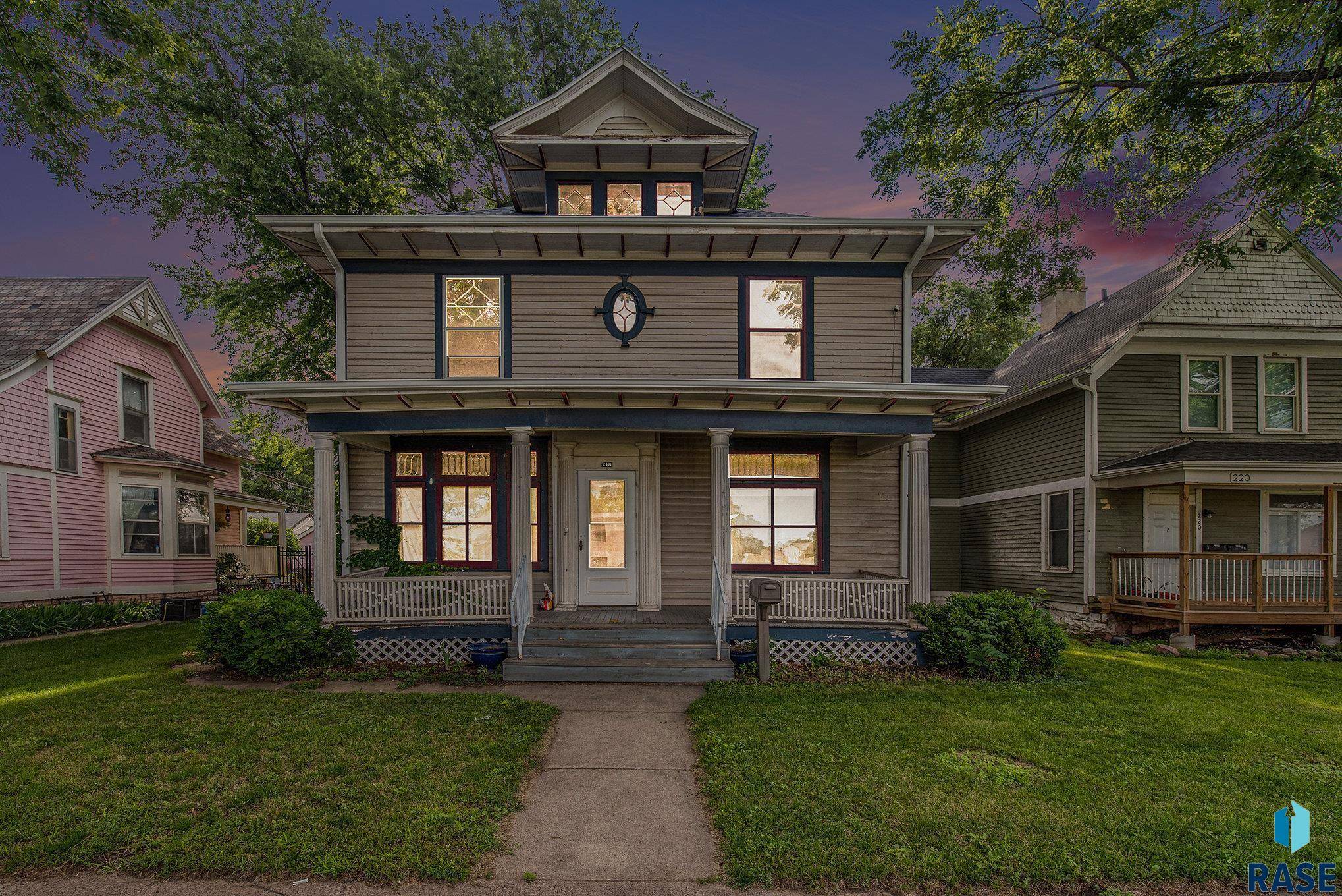 Sioux Falls, SD 57104,218 S Summit Ave