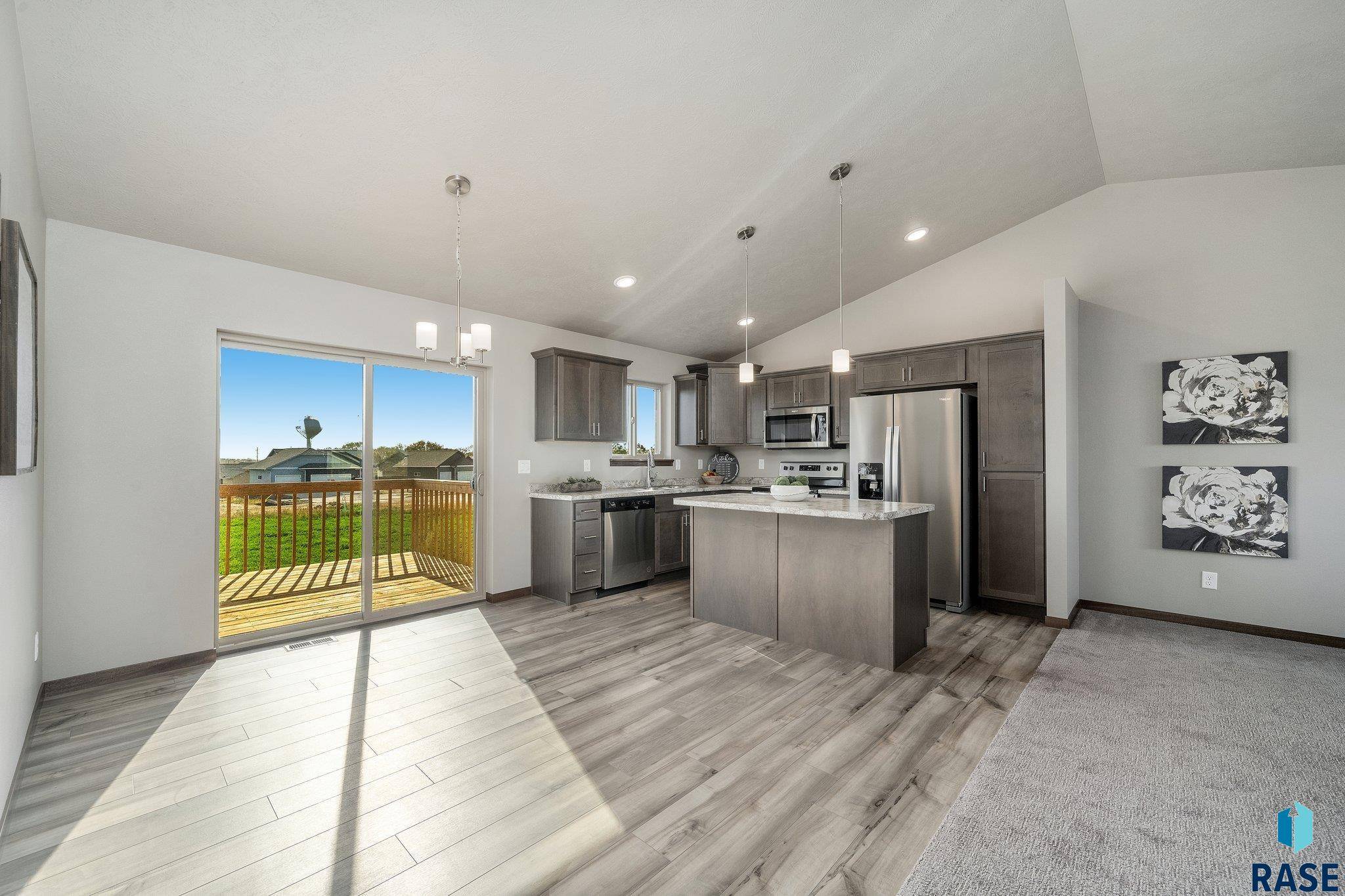 Lennox, SD 57039,804 N JUNIPER St
