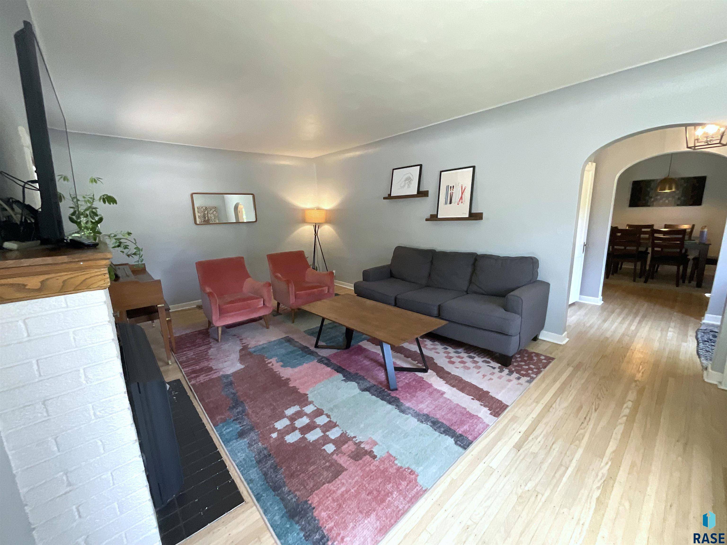 Sioux Falls, SD 57105,2100 Center Ave