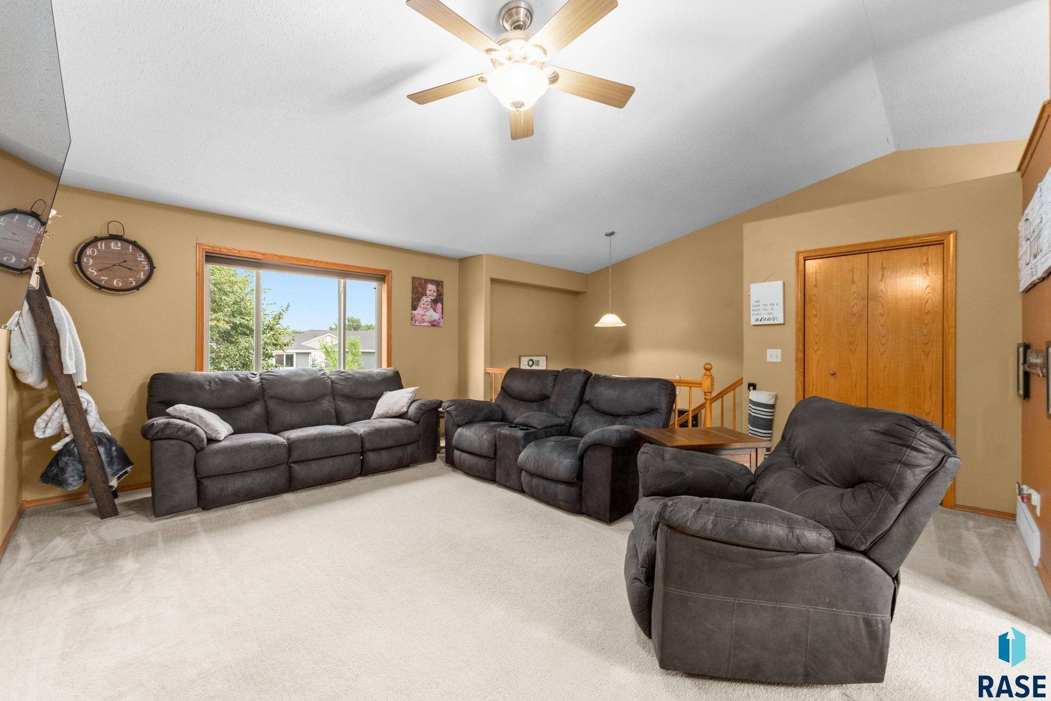 Sioux Falls, SD 57106,7708 W Waterford St