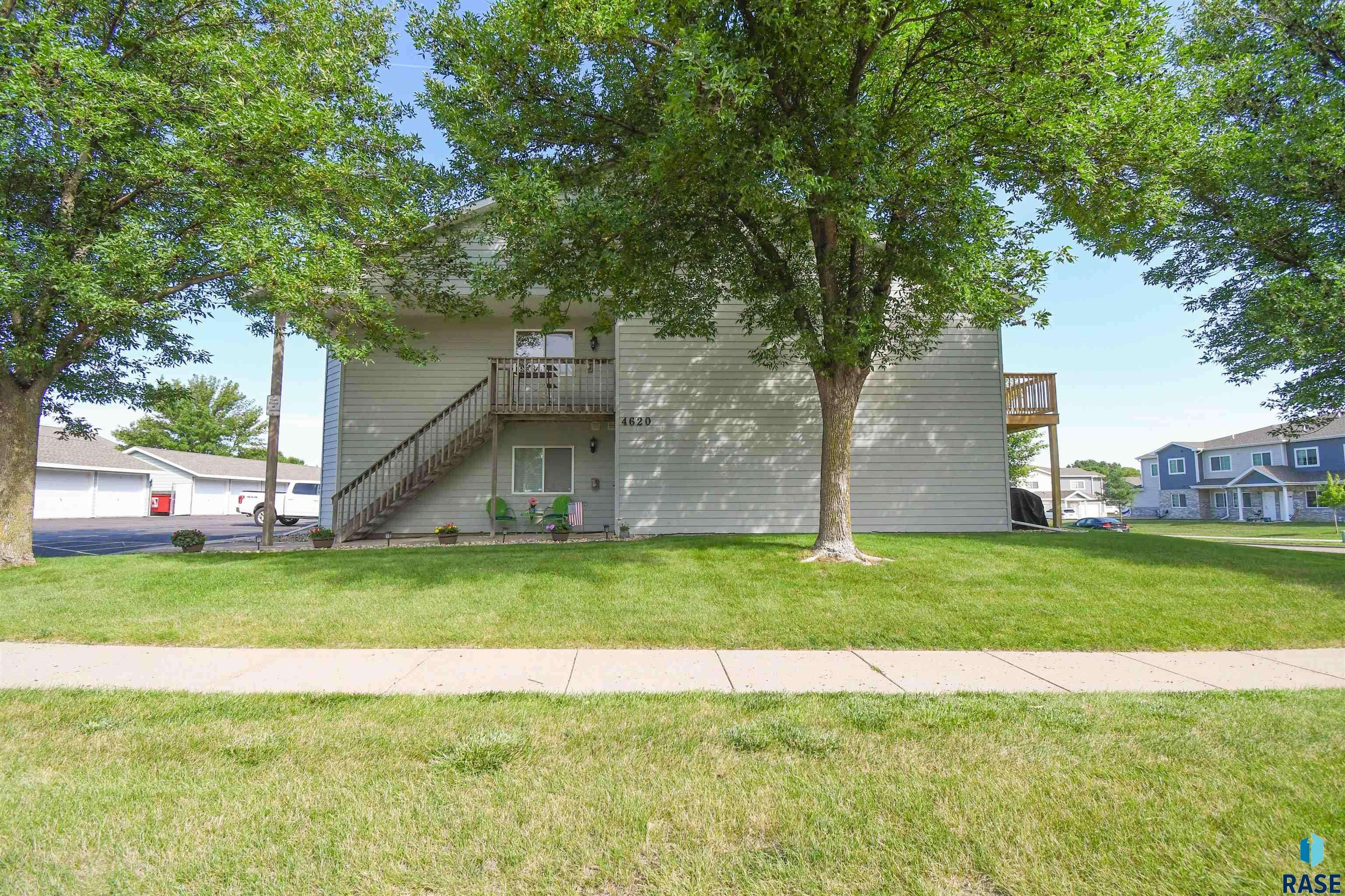 Sioux Falls, SD 57110,4620 E 3rd St #9