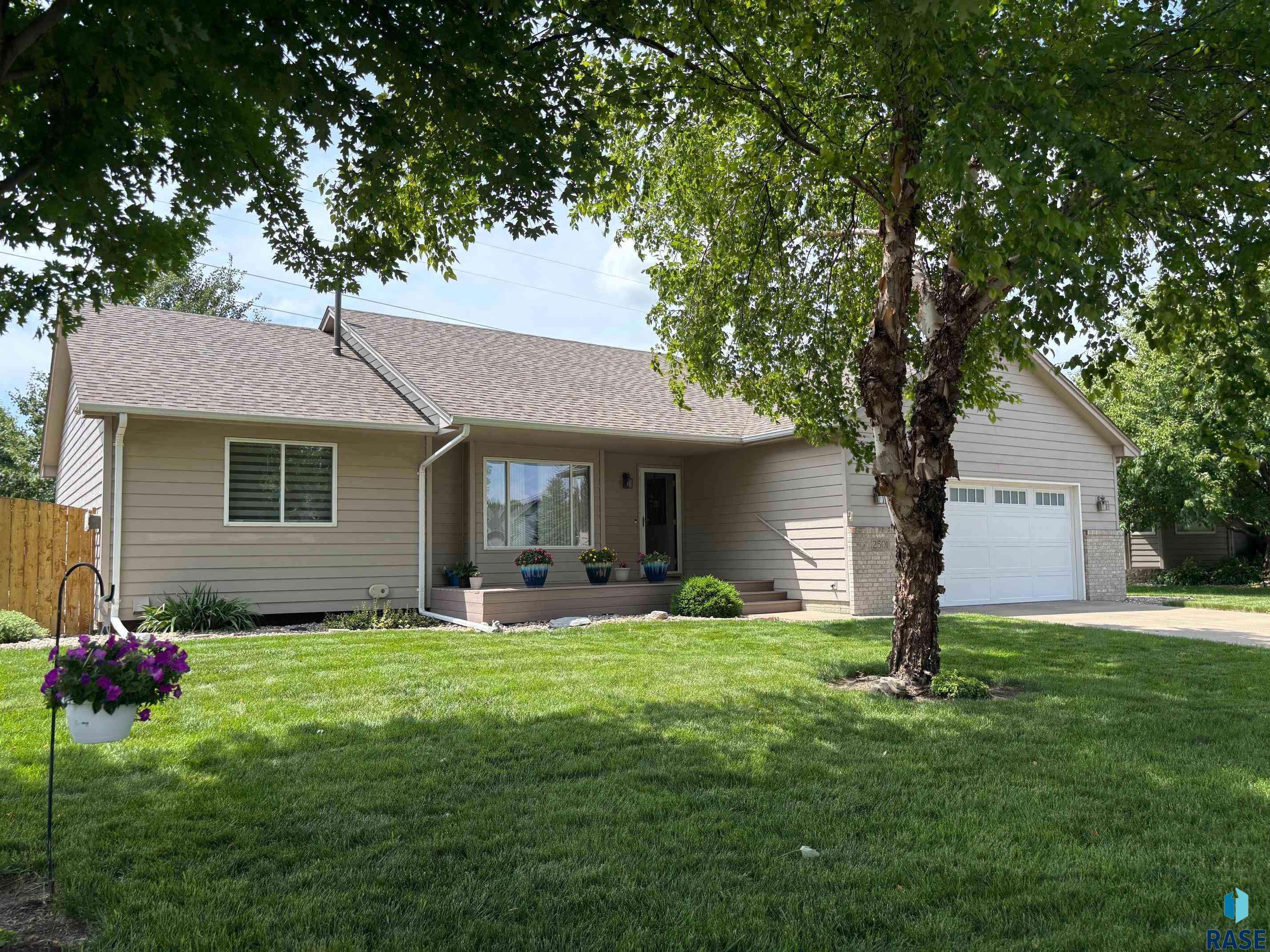 Sioux Falls, SD 57106,2501 S Theodore Ave