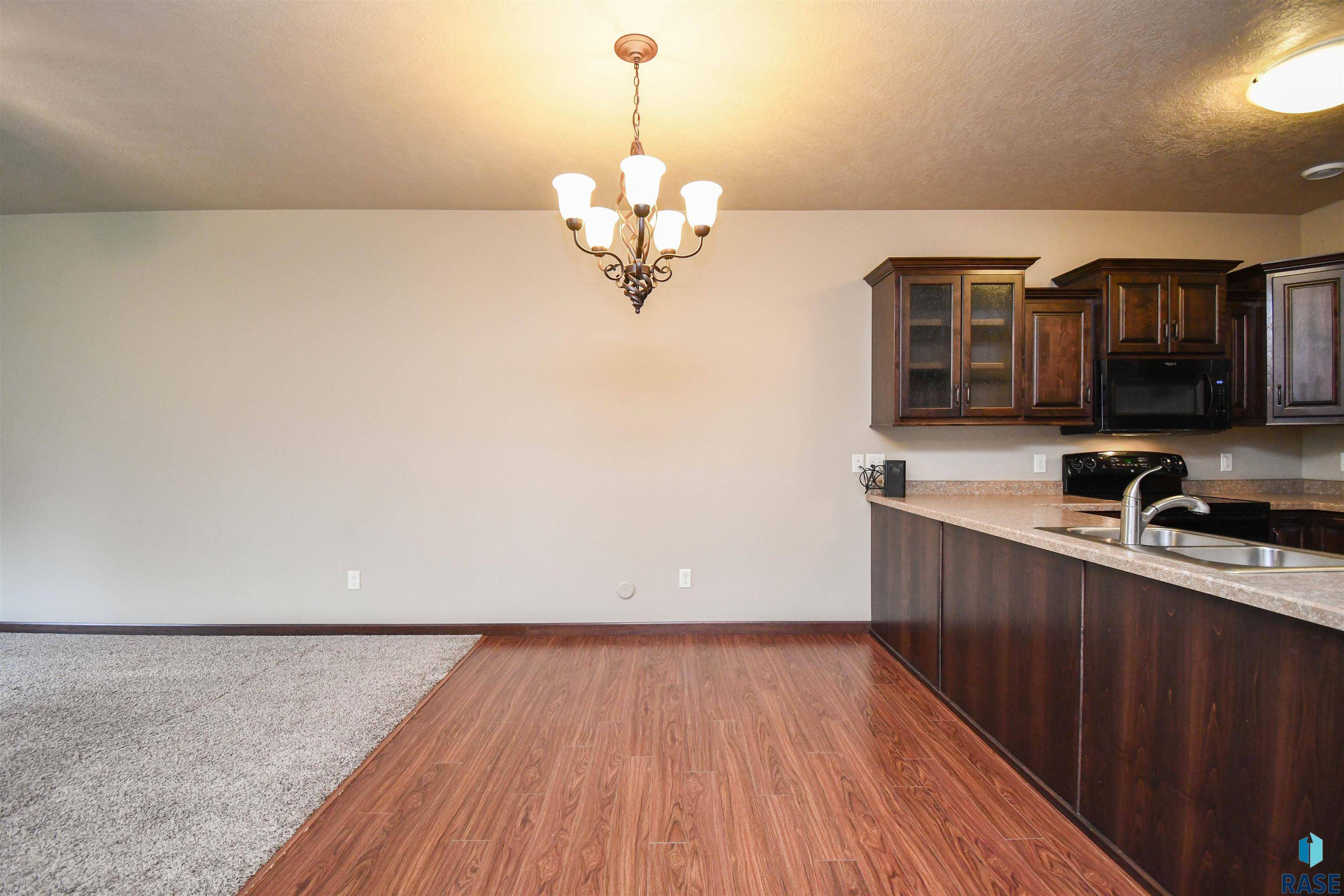 Sioux Falls, SD 57108,7549 S Grand Arbor Pl