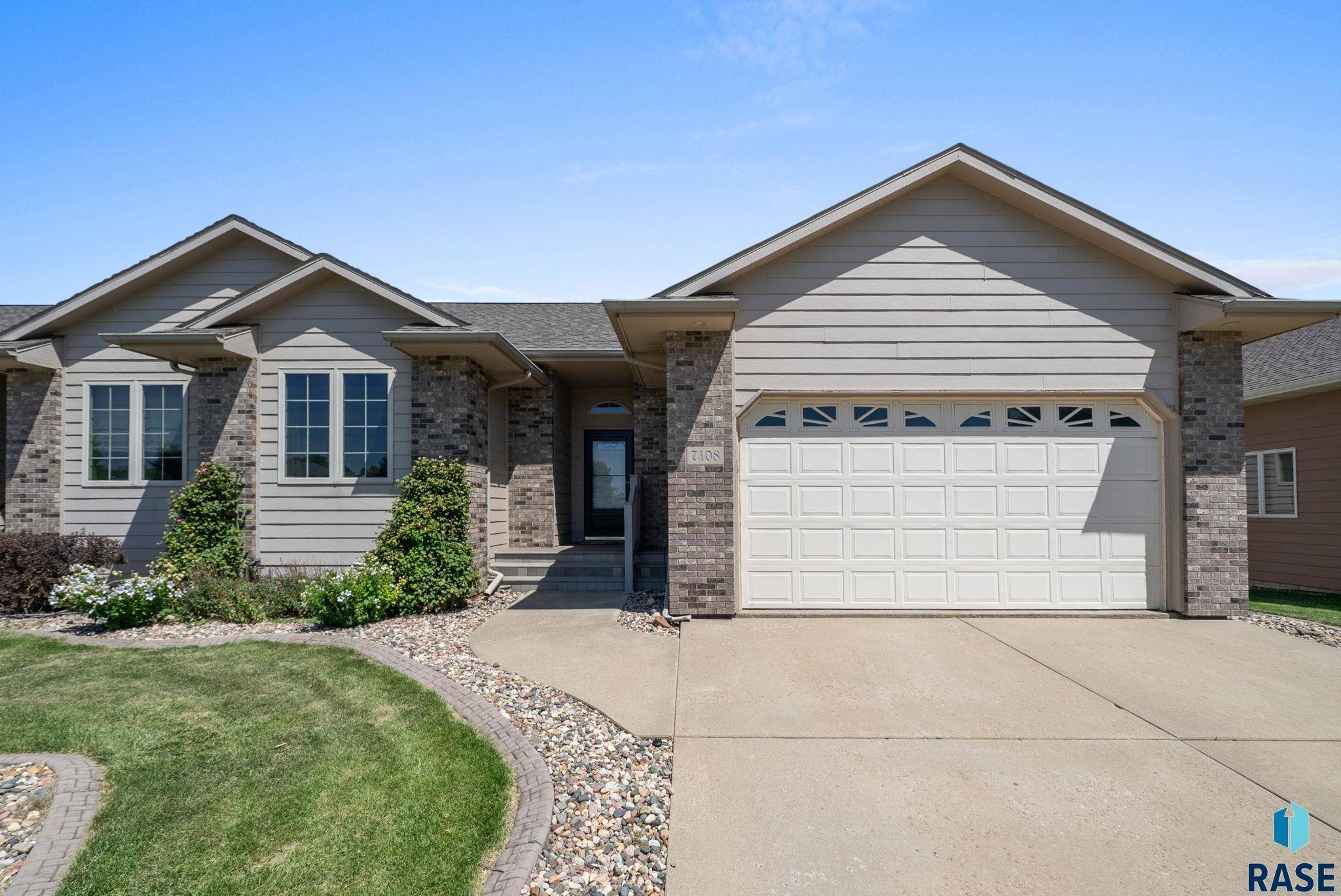 Sioux Falls, SD 57106,7408 W 58th St