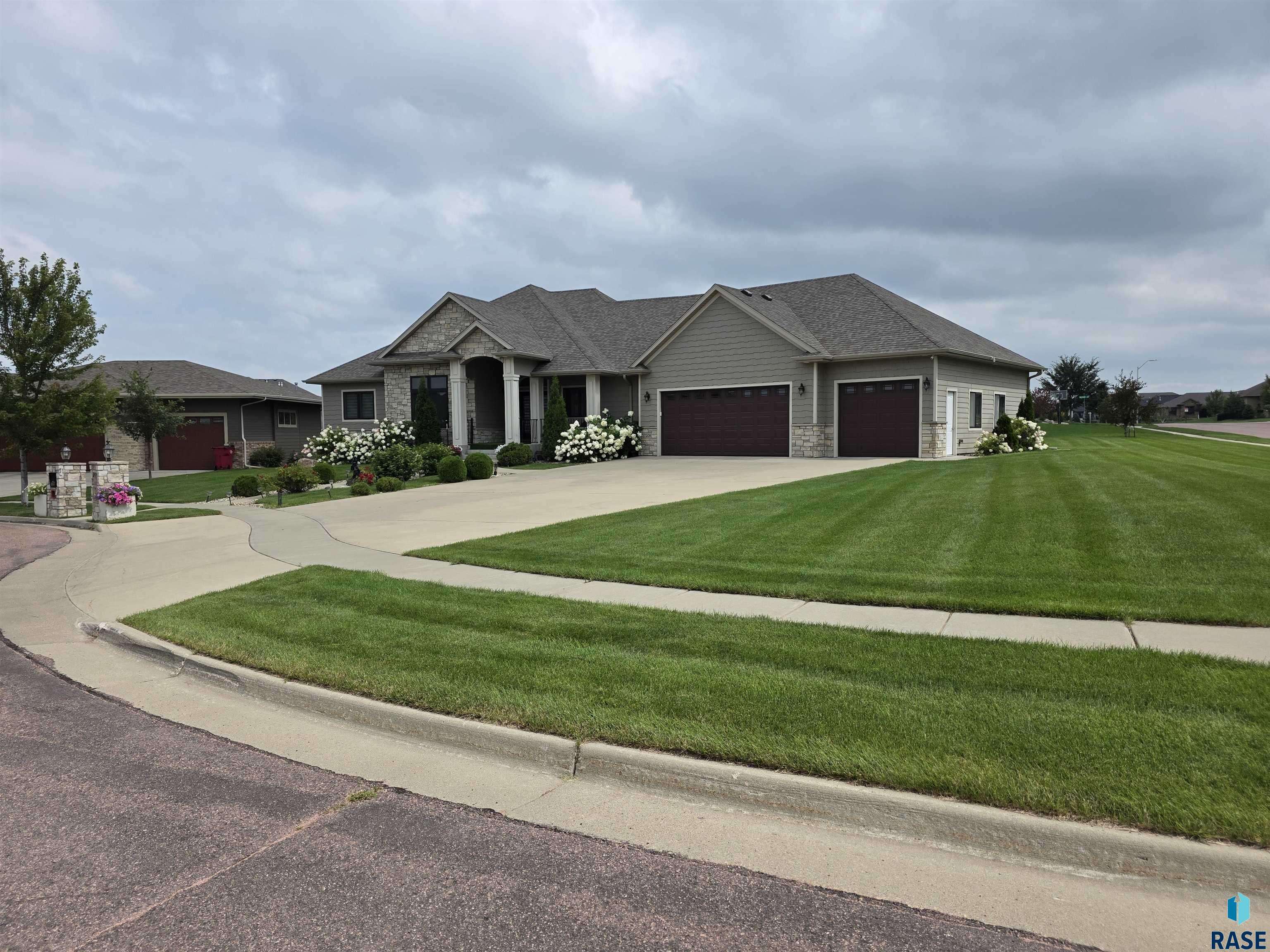 Sioux Falls, SD 57108,7208 S Ludlow Cir