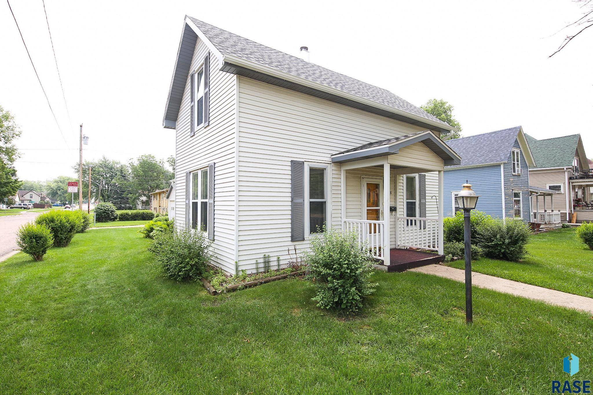 Canton, SD 57013,228 N Broadway St