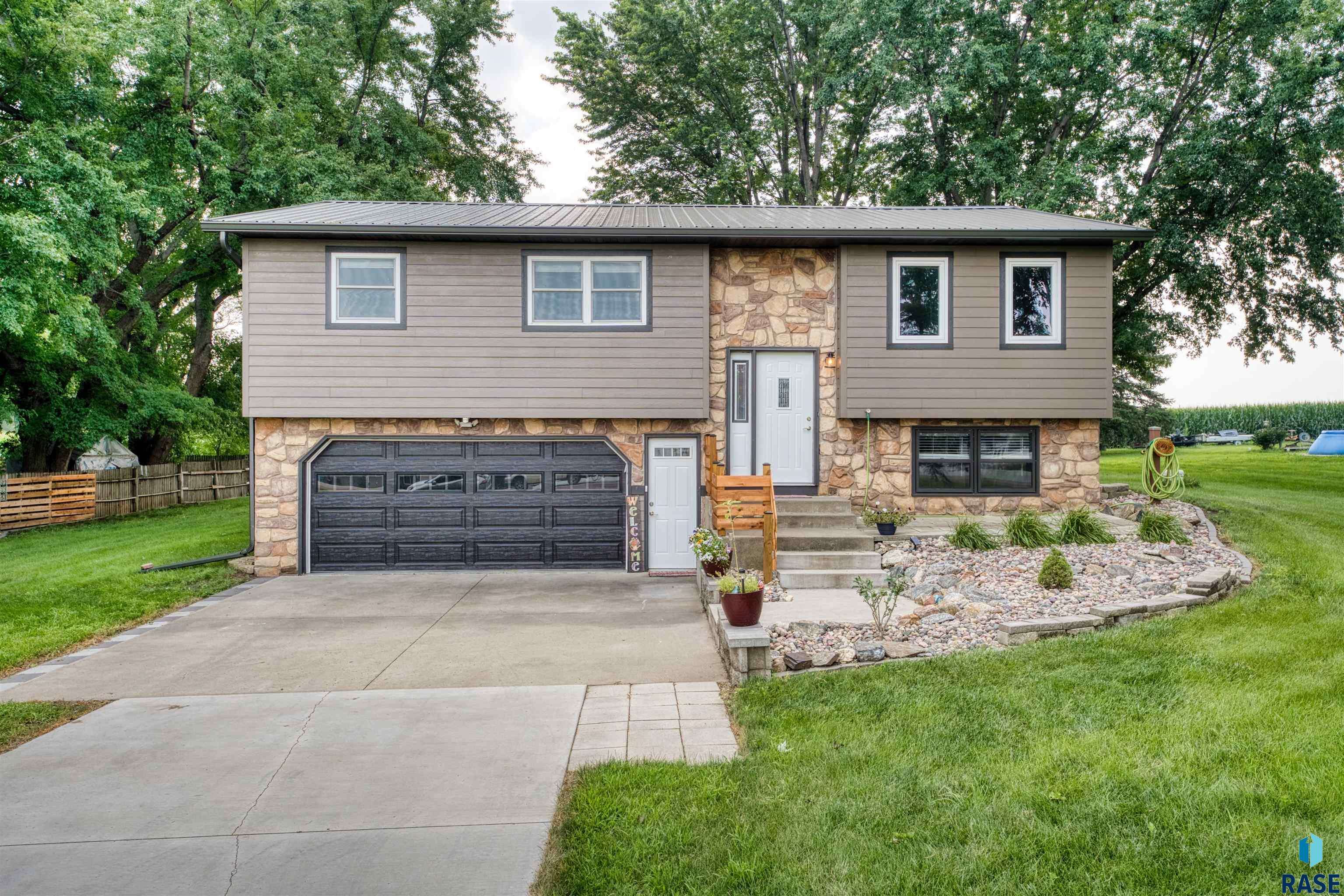 Sioux Falls, SD 57106,46871 265th St