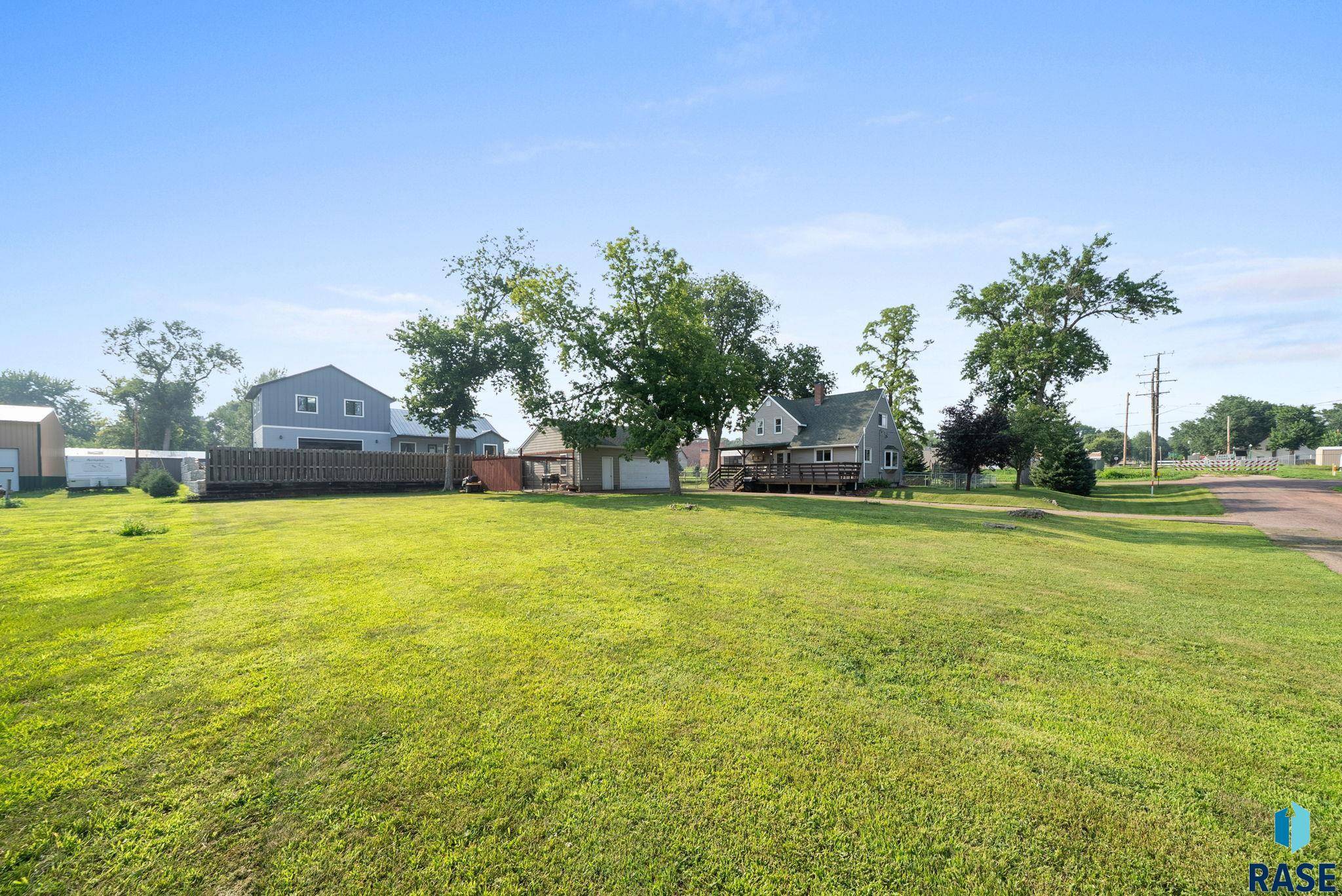 Dell Rapids, SD 57022,511 E 3rd St
