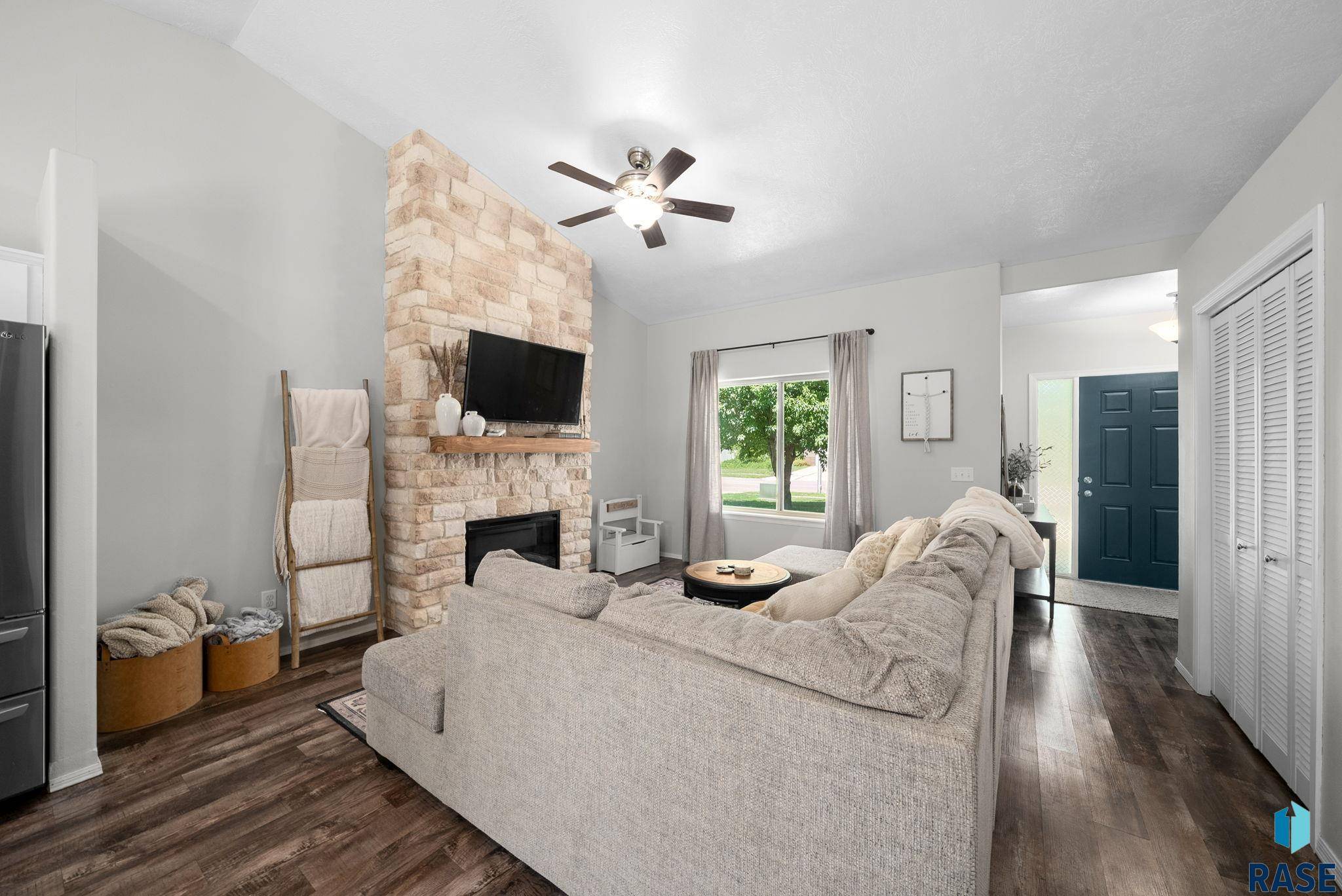 Harrisburg, SD 57032,1005 Perry Ln