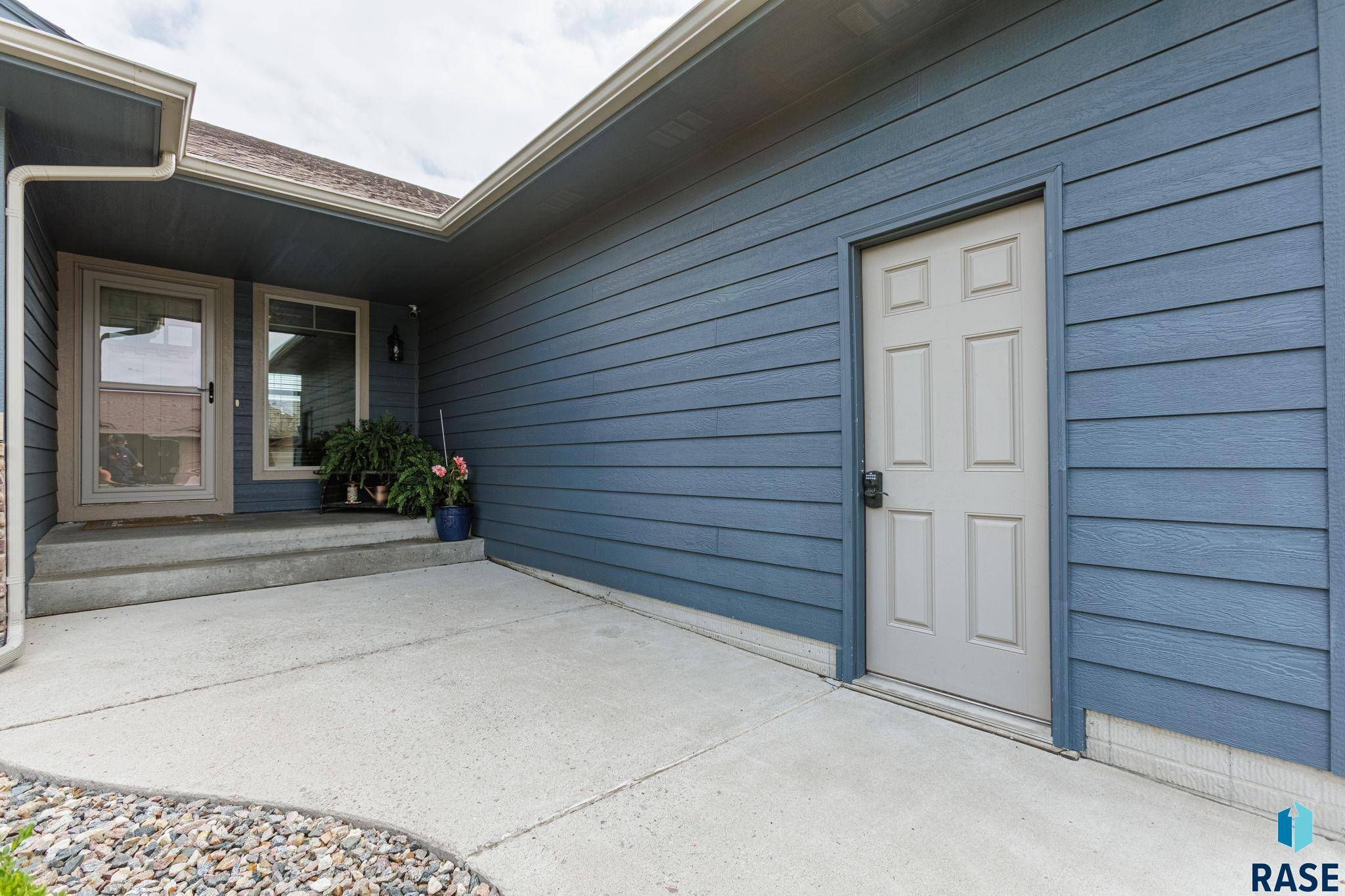 Sioux Falls, SD 57108,6329 S Badlands Ct