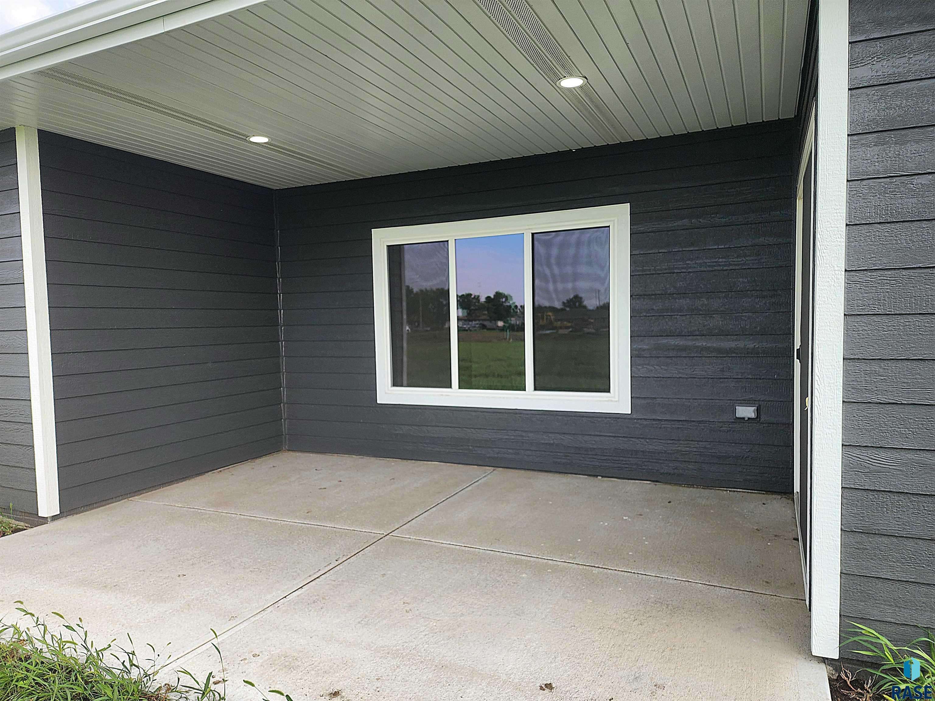 Salem, SD 57058,431 E Center Ave