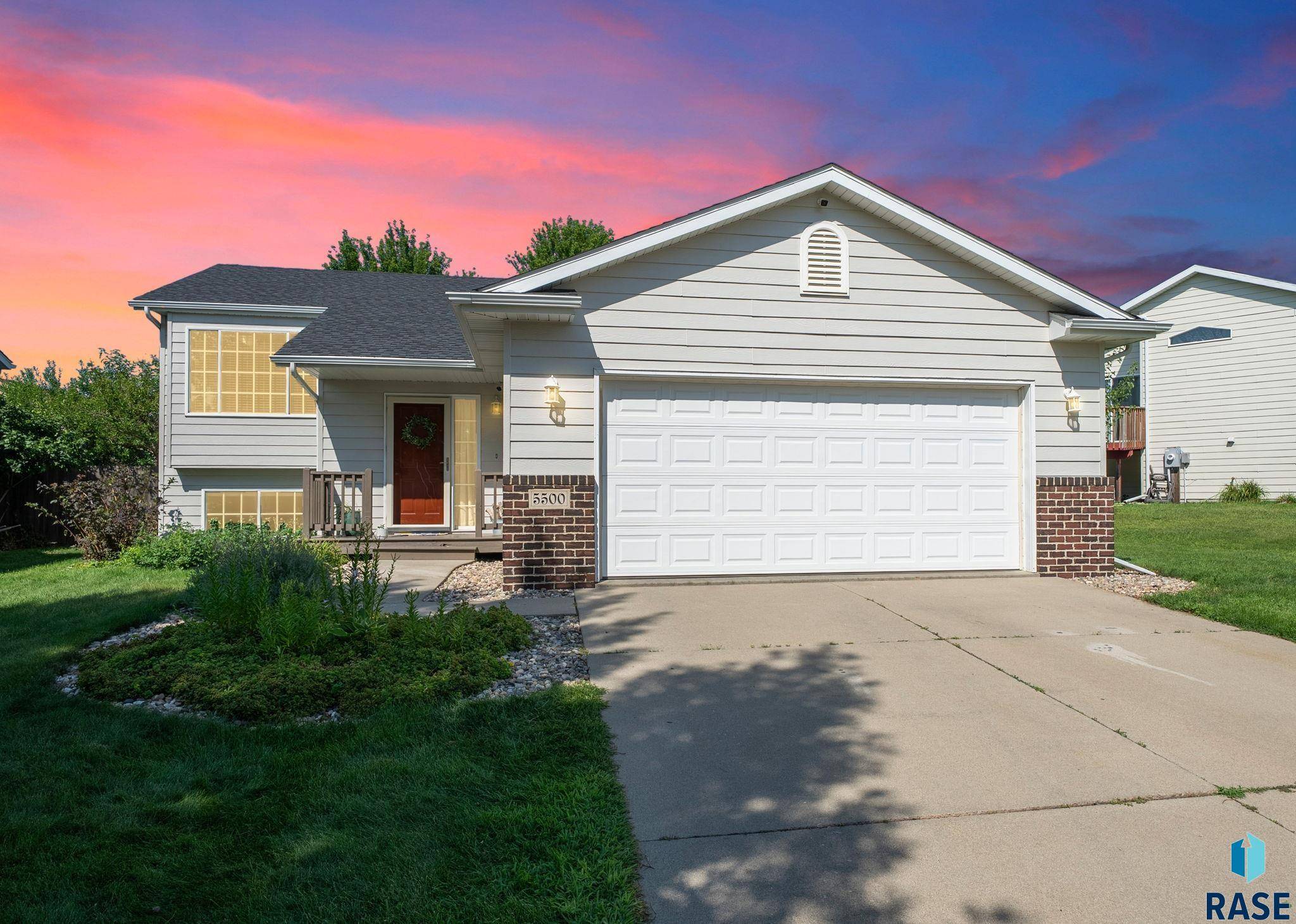 Sioux Falls, SD 57107,5500 W Pineridge Dr