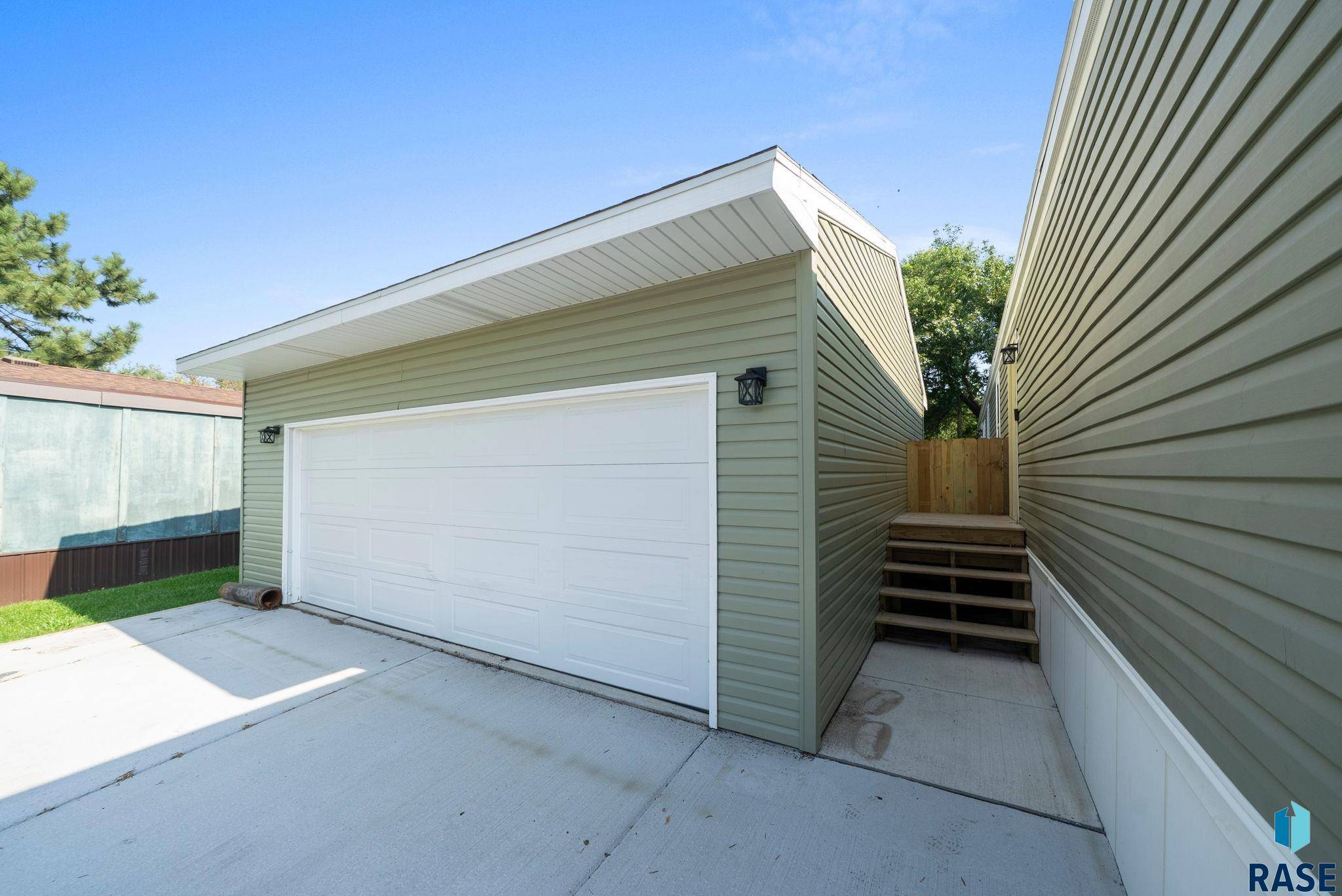 Sioux Falls, SD 57107,6304 W Sandalwood Pl