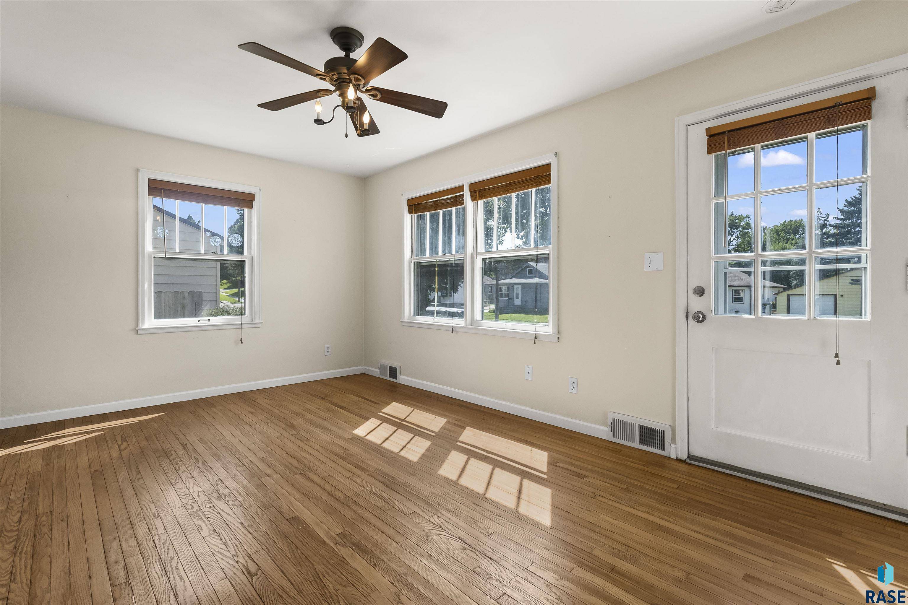 Sioux Falls, SD 57104-4019,604 S Willow Ave