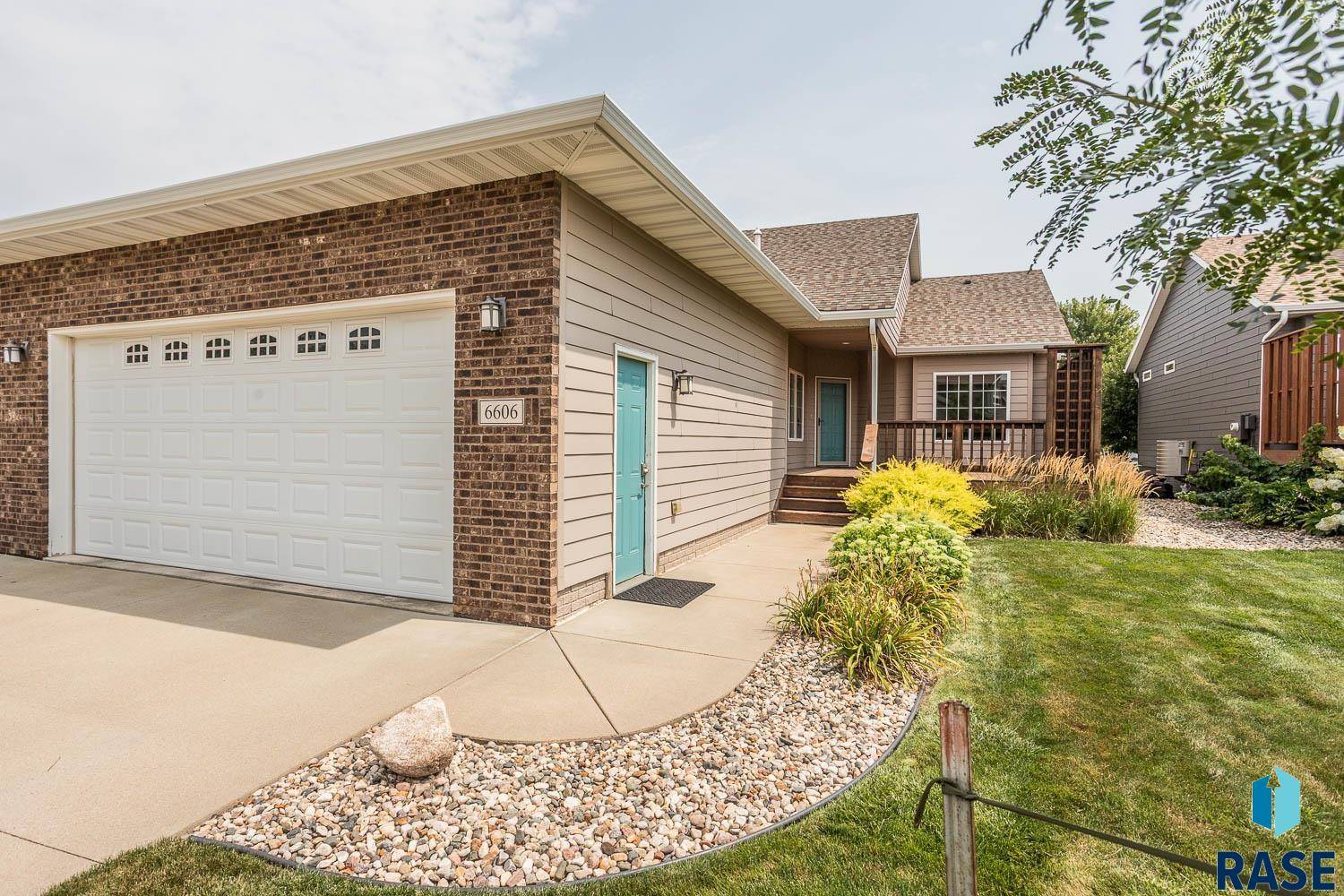 Sioux Falls, SD 57108,6606 S Bellwood Ave