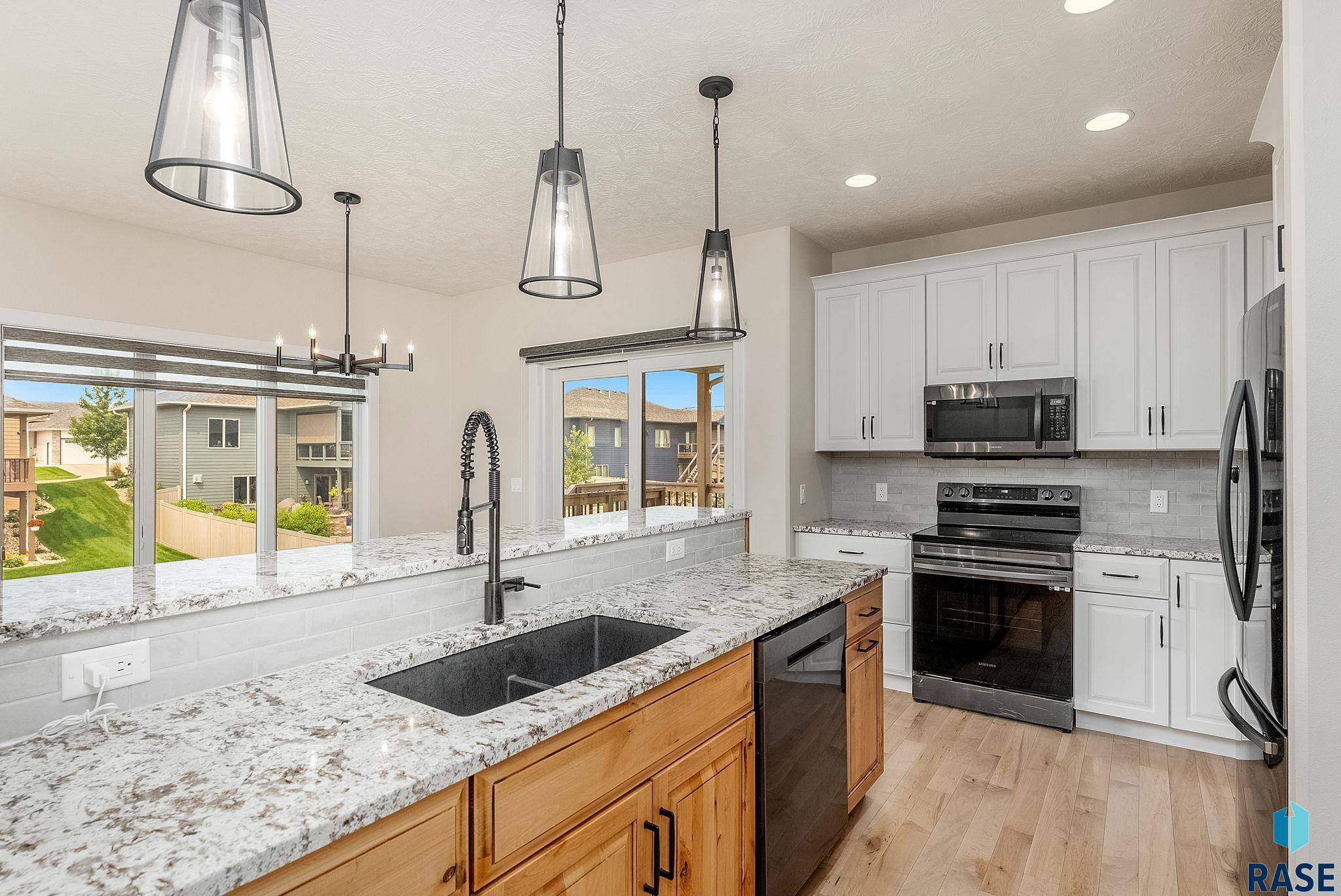 Sioux Falls, SD 57110,2813 S Maplewood Ave