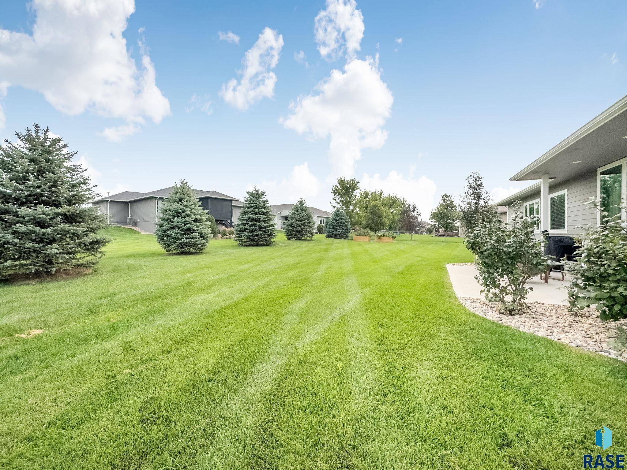 Sioux Falls, SD 57110,8400 E Willow Wood St