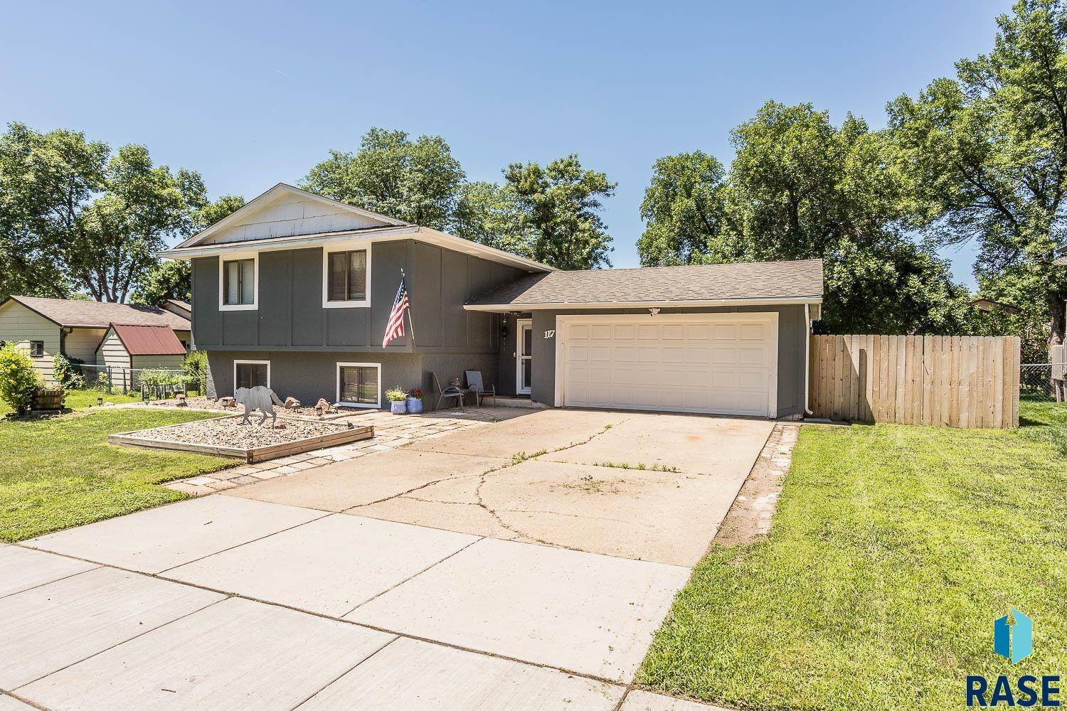 Brandon, SD 57005,117 S Cardinal Dr