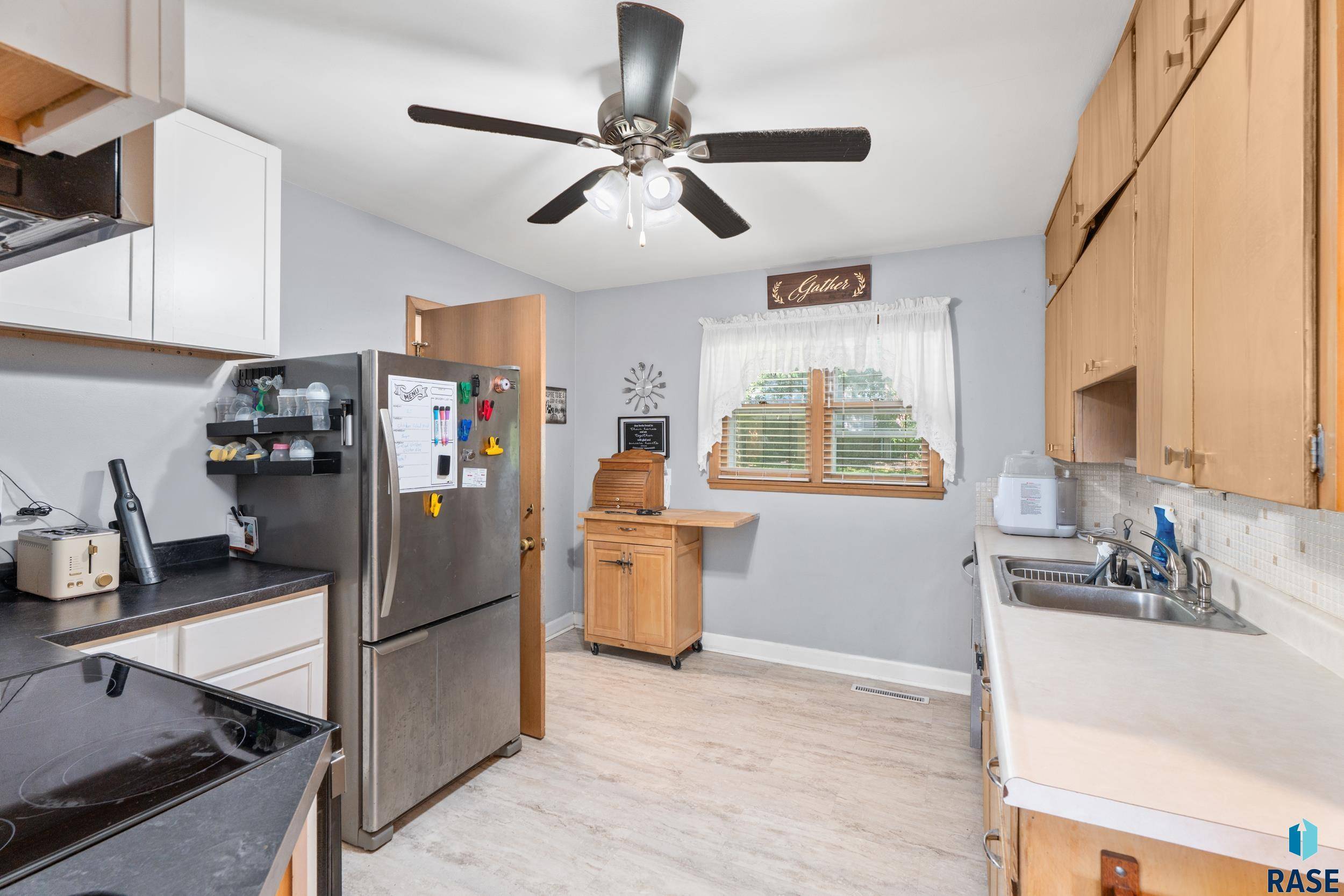 Sioux Falls, SD 57105,2417 S Lake Ave