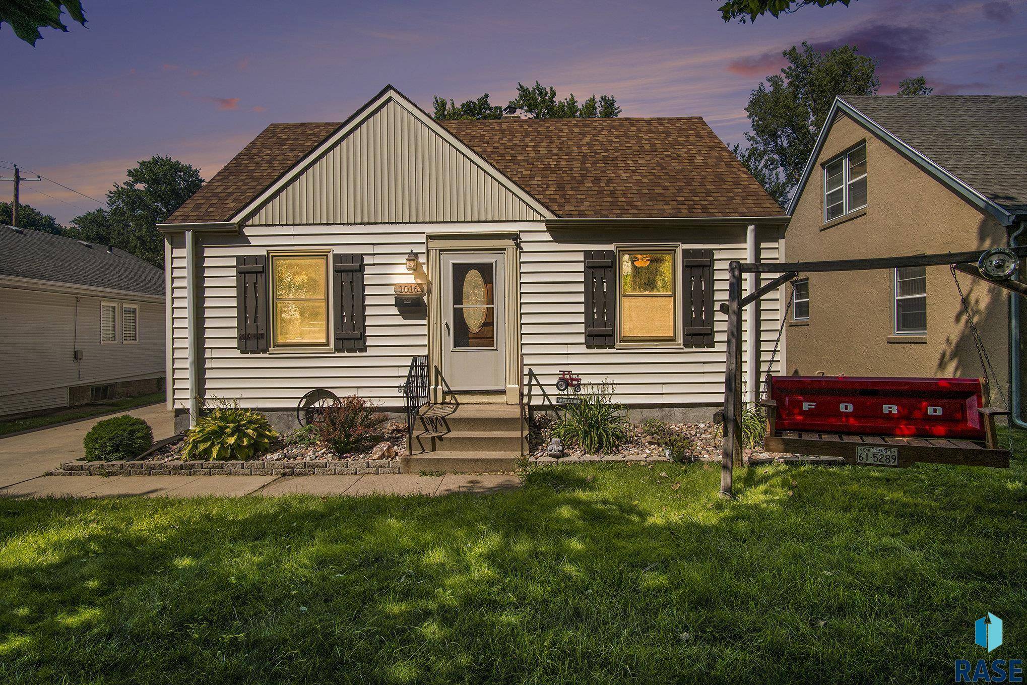 Sioux Falls, SD 57104,1016 W 7 St